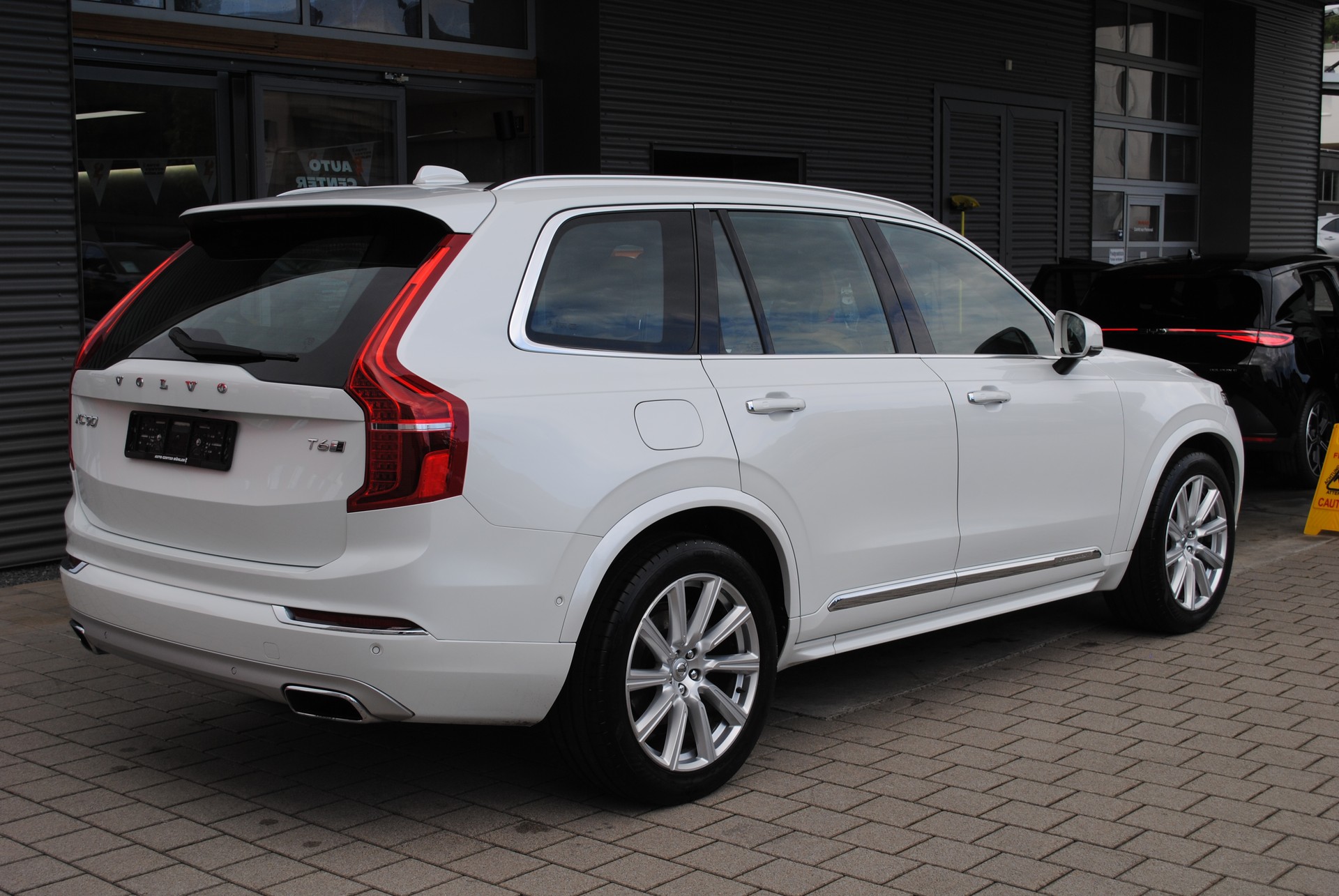 VOLVO XC90 T6 AWD Inscription Geartronic-image-5