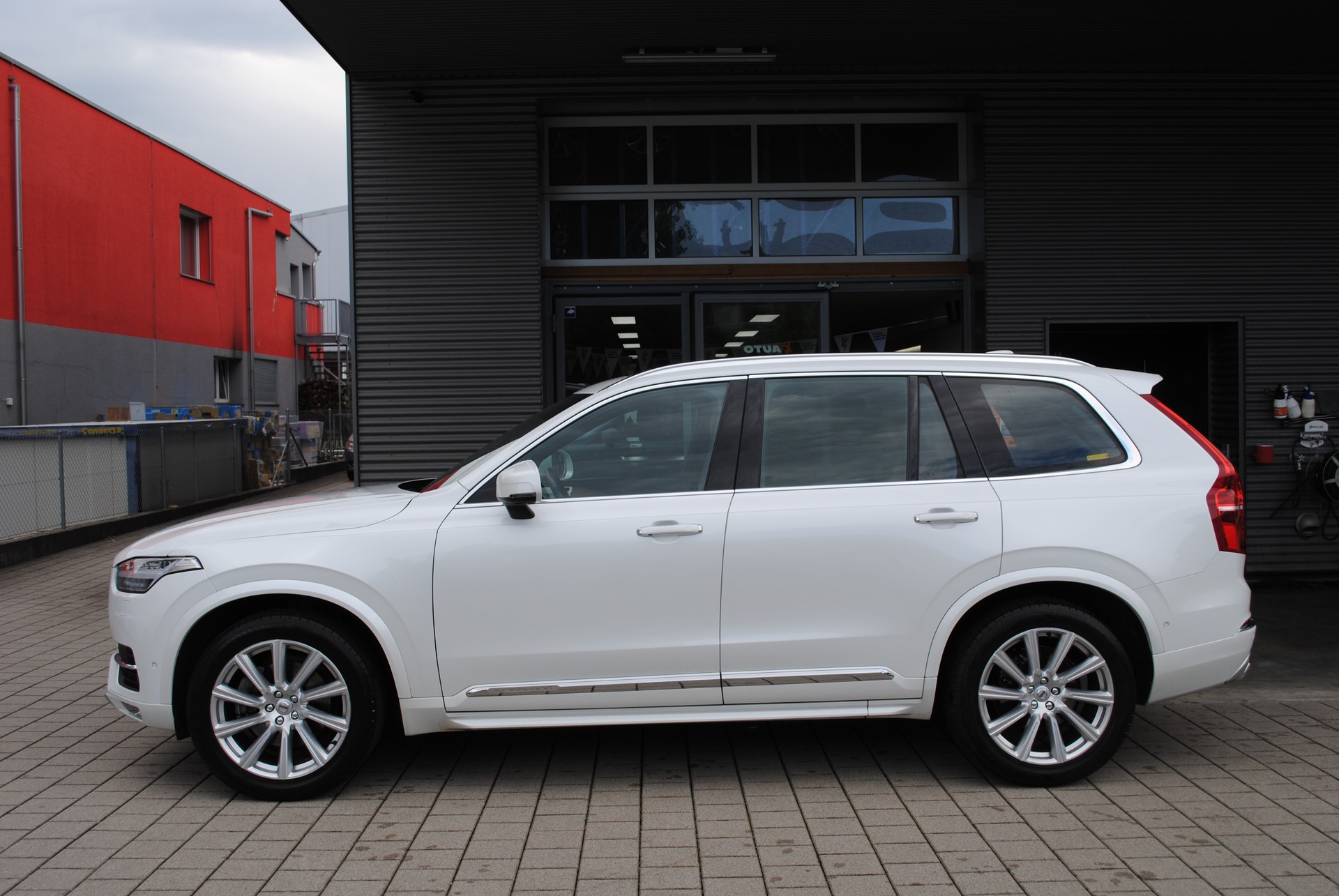 VOLVO XC90 T6 AWD Inscription Geartronic-image-3