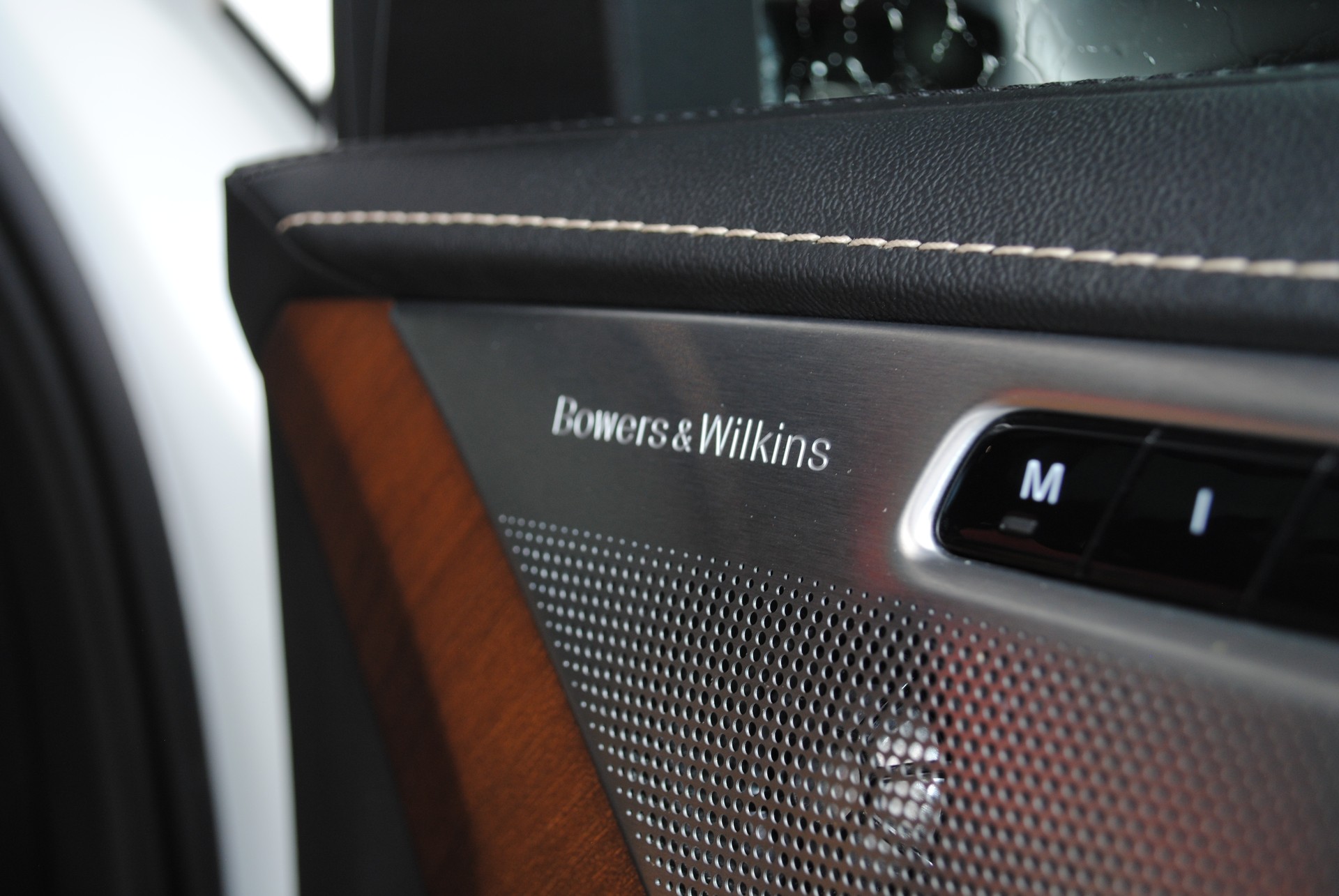 VOLVO XC90 T6 AWD Inscription Geartronic-image-25