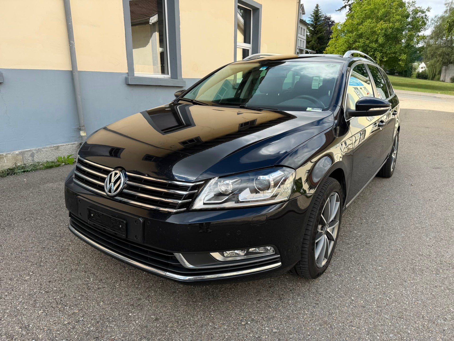 VW Passat Variant 2.0 BlueTDI Trendline DSG-image-5