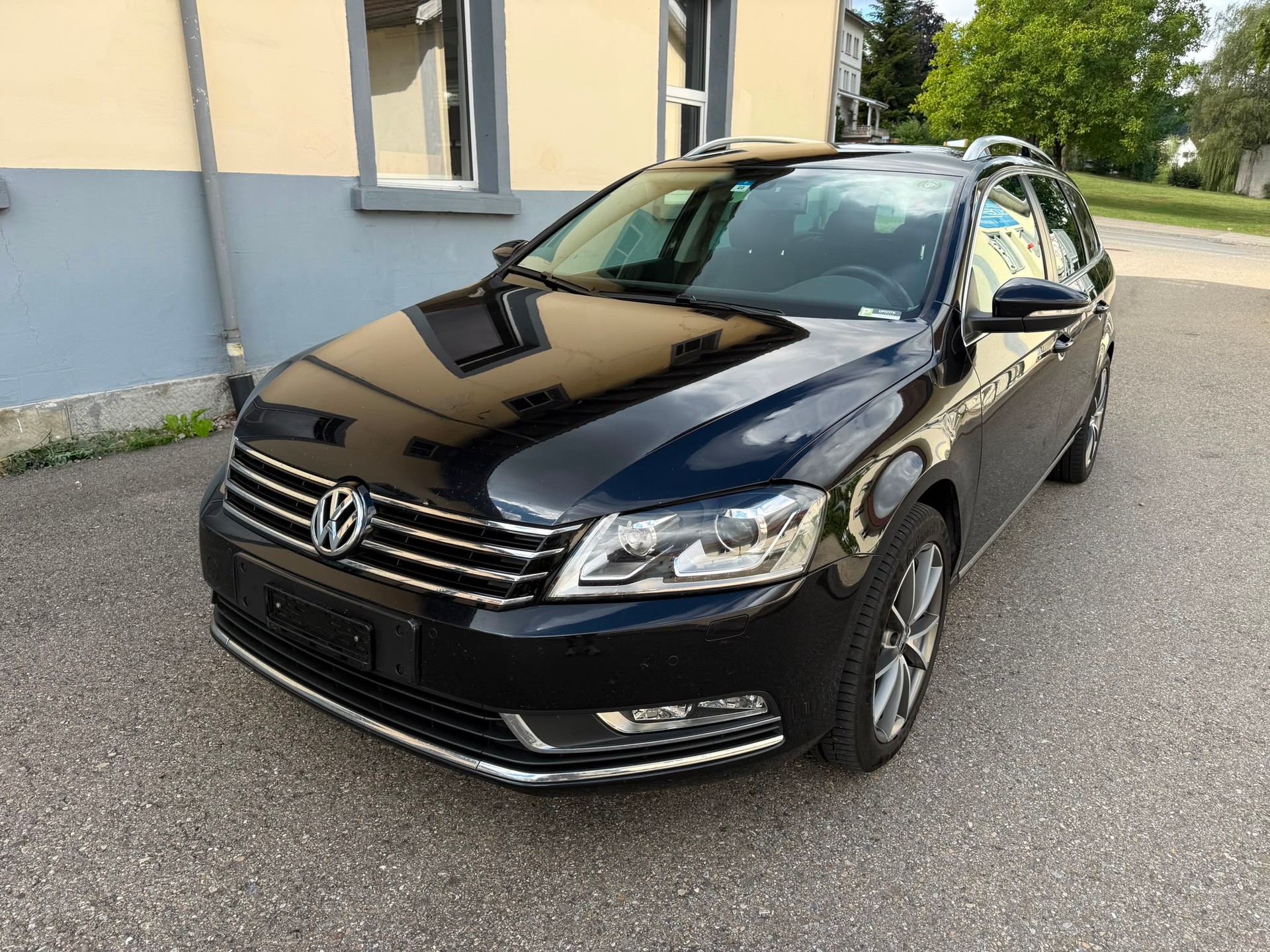 VW Passat Variant 2.0 BlueTDI Trendline DSG-image-1