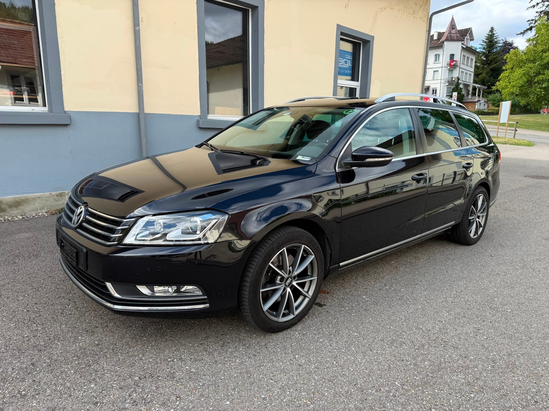 VW Passat Variant 2.0 BlueTDI Trendline DSG-image-11