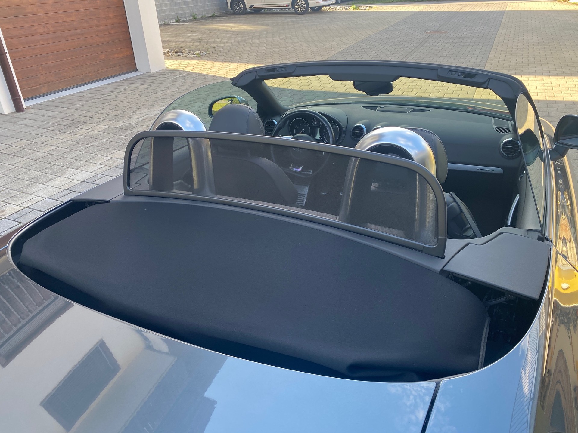 AUDI TT RS Roadster 2.5 TFSI quattro-image-8