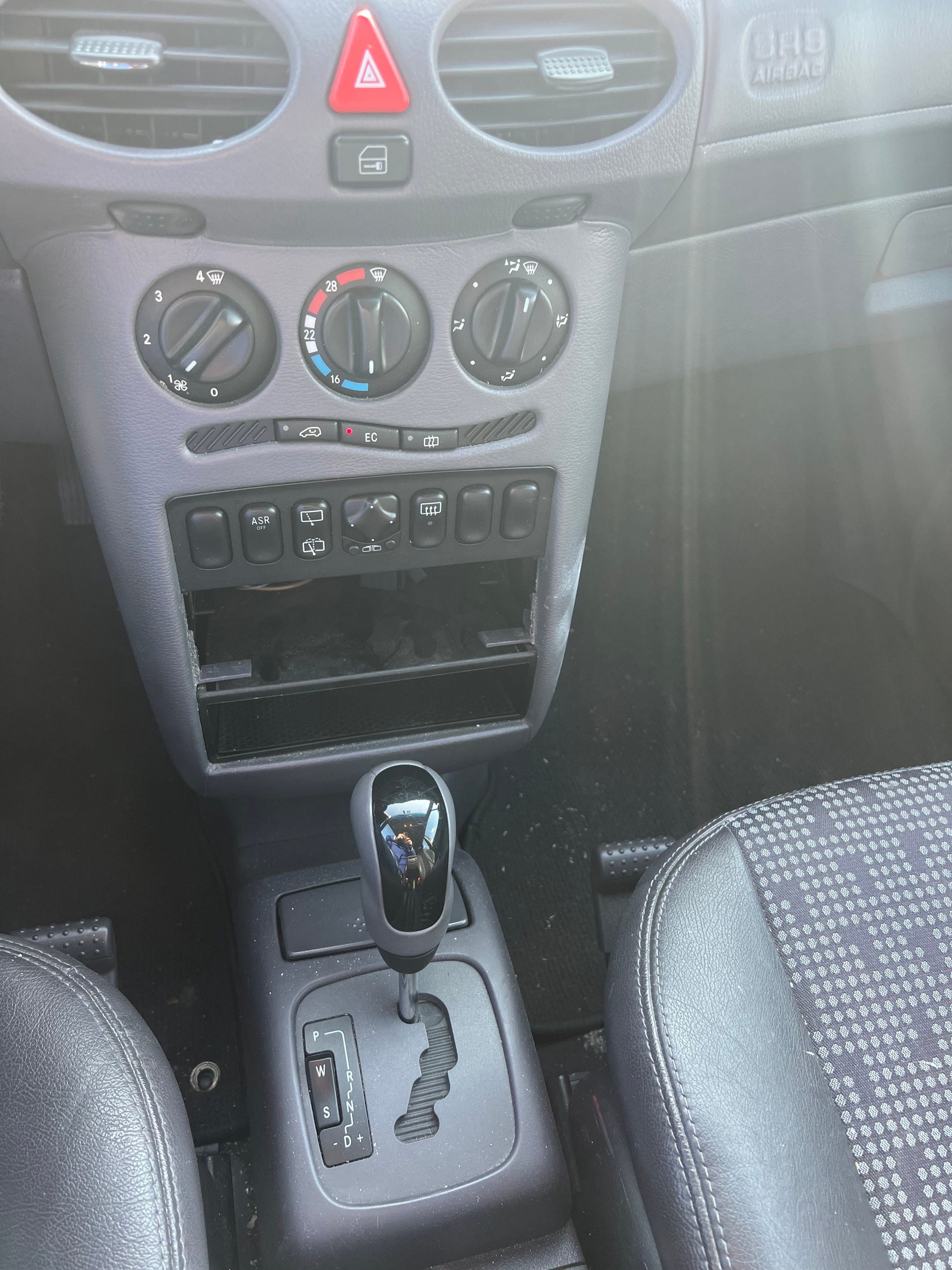 MERCEDES-BENZ A 160 Elégance-image-3