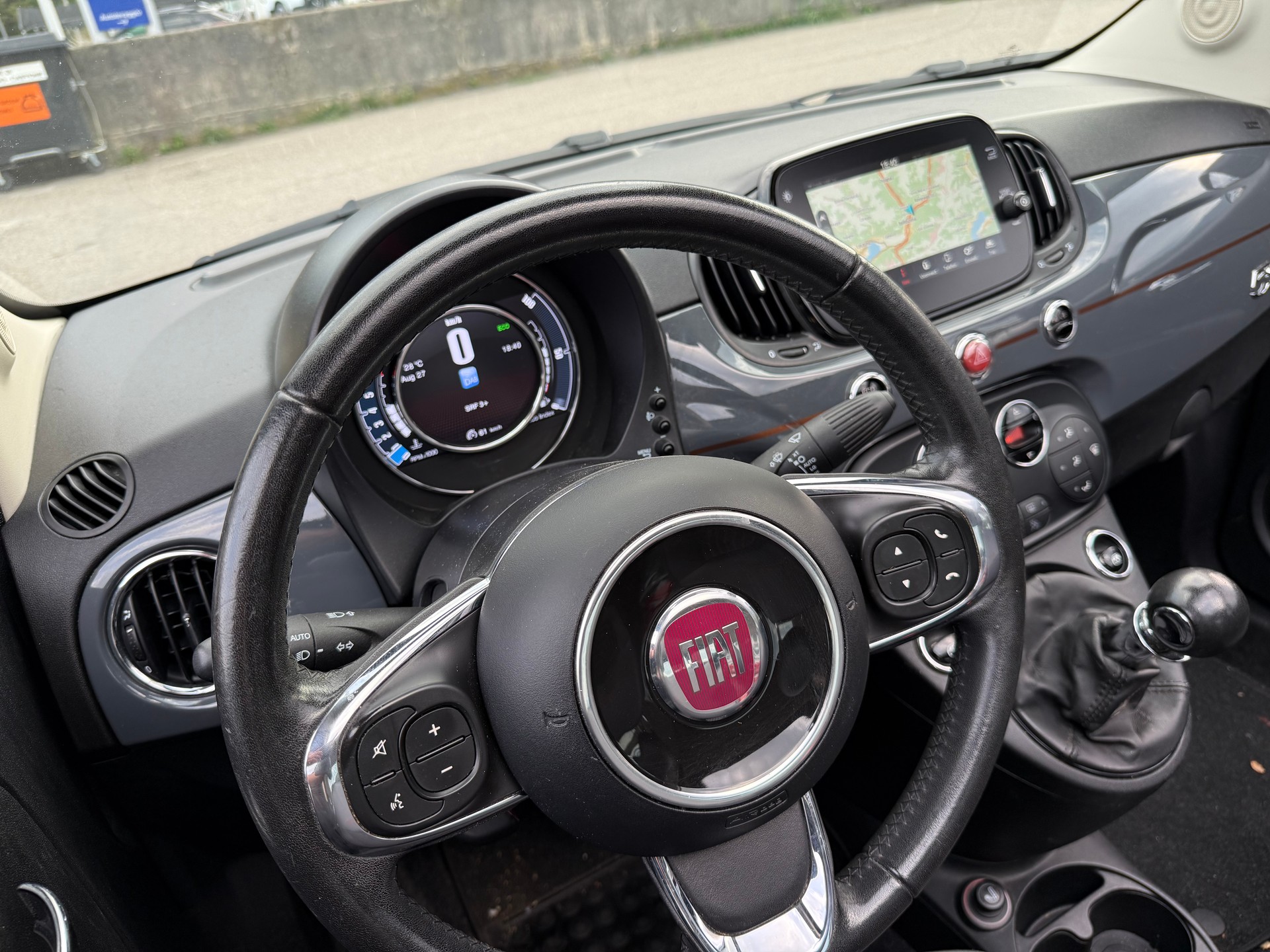 FIAT 500C 0.9 Twinair Rockstar-image-9