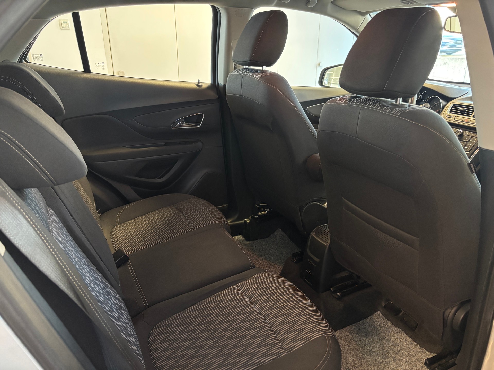 OPEL Mokka 1.6 CDTi Drive 4WD-image-10