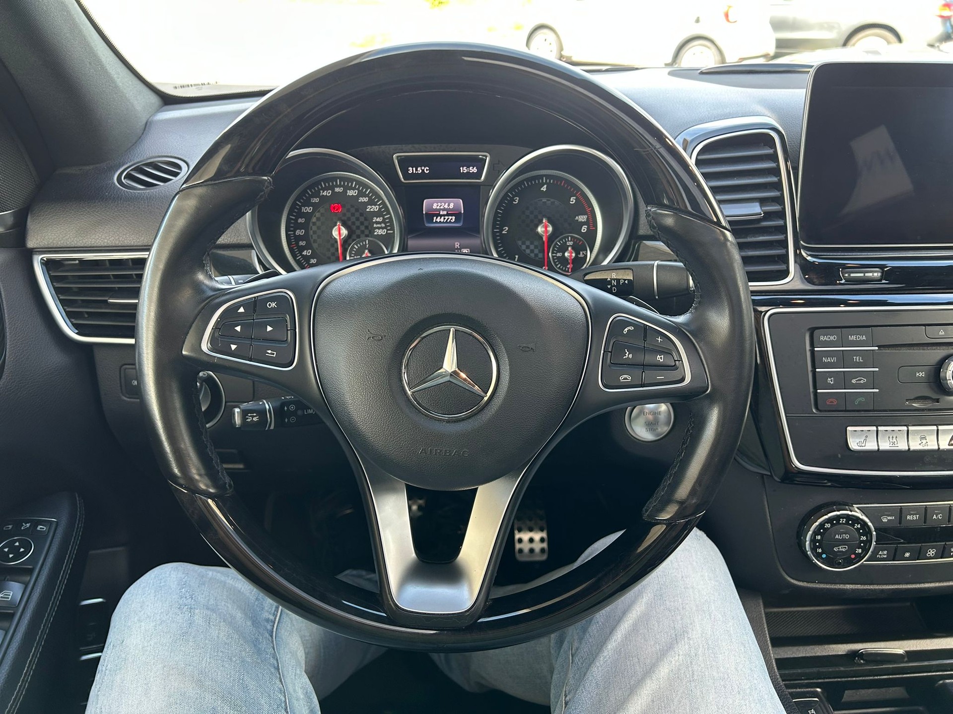MERCEDES-BENZ GLE 350 d AMG-Line 4Matic 9G-Tronic-image-9