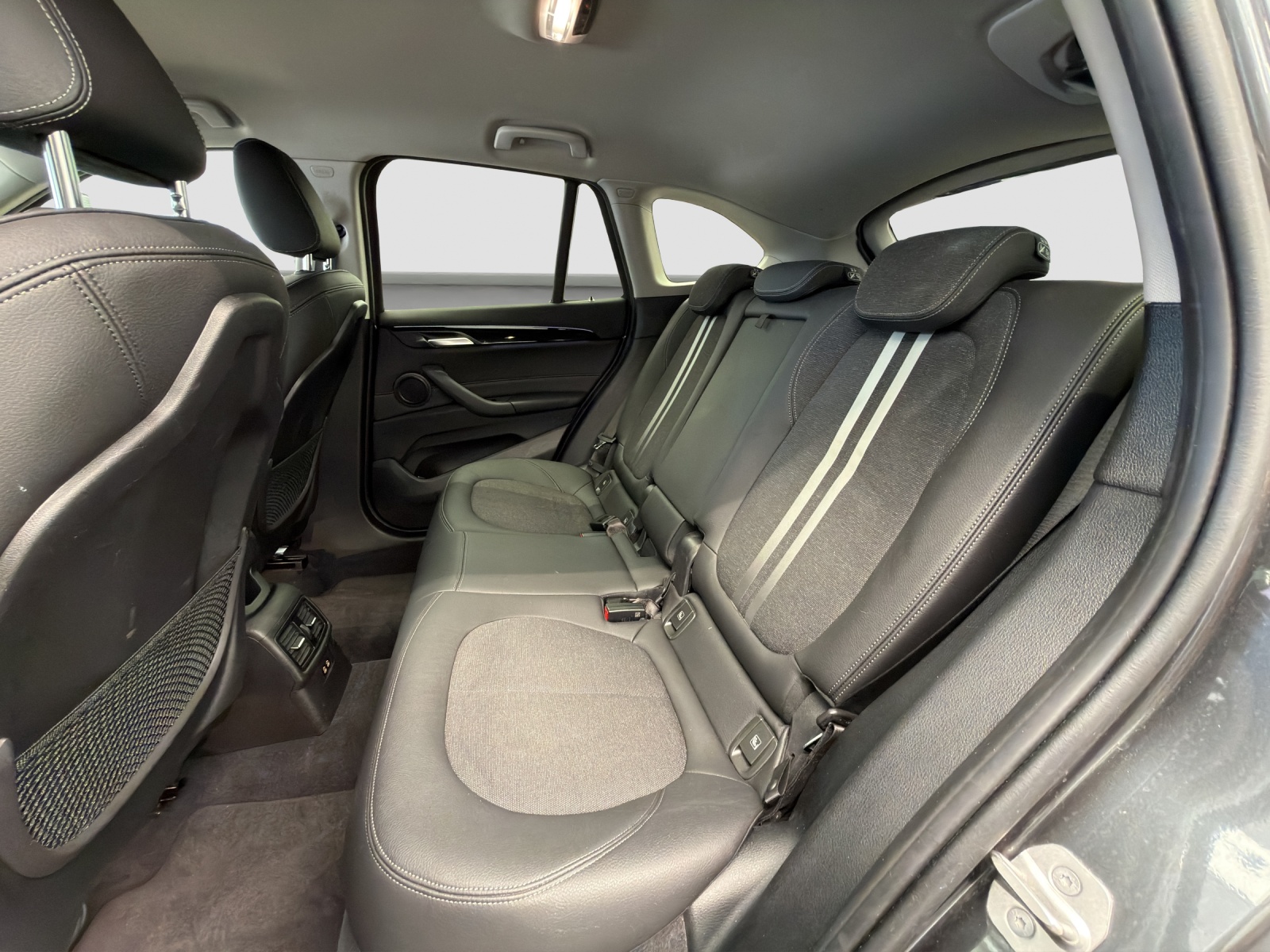 BMW X1 xDrive 25e Sport Line Fleet Edition Steptronic - Driving Assistant Plus - Rückfahrkamera-image-11