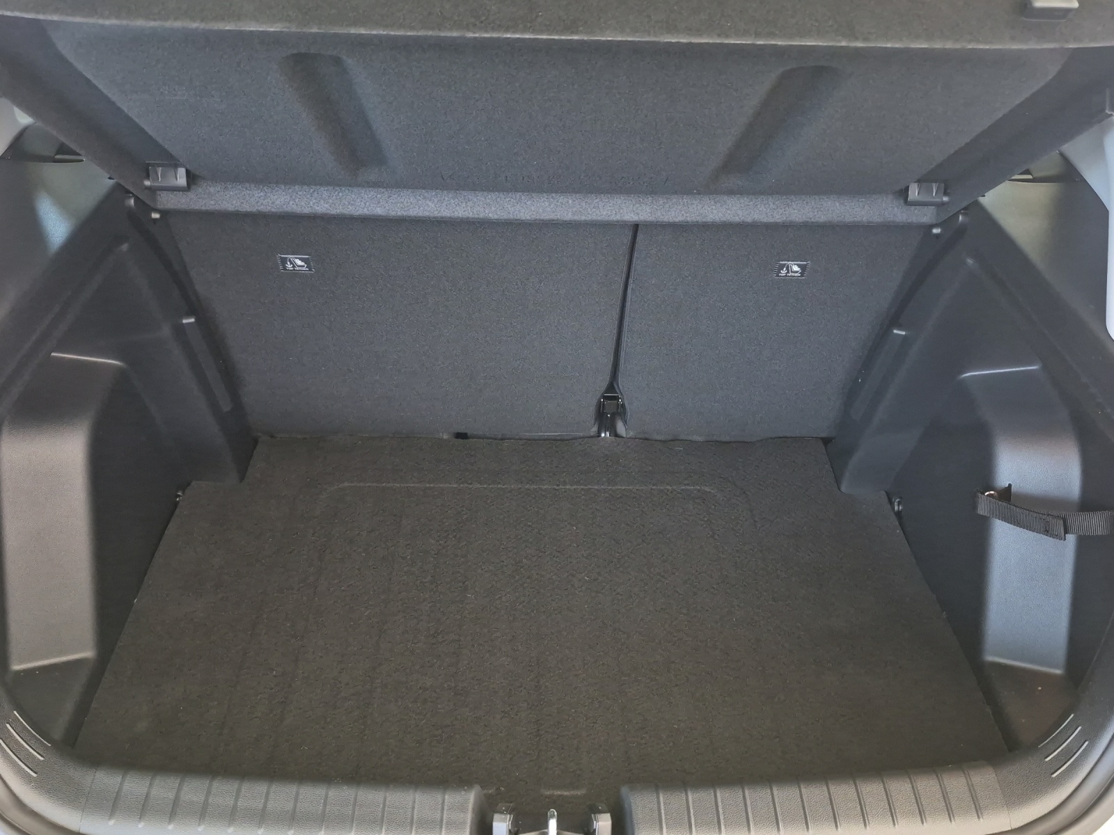 HYUNDAI Bayon 1.0 T-GDi Amplia Two Tone Safe tec-image-9