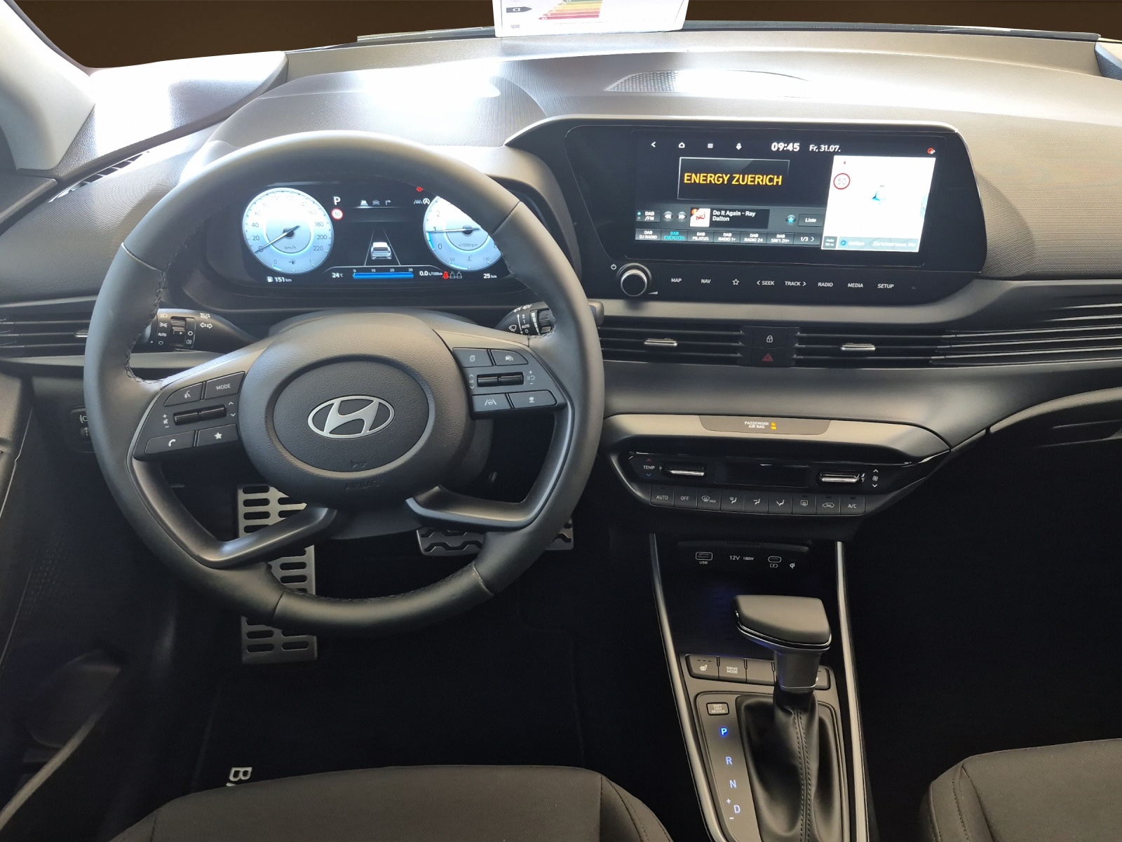 HYUNDAI Bayon 1.0 T-GDi Amplia Two Tone Safe tec-image-7