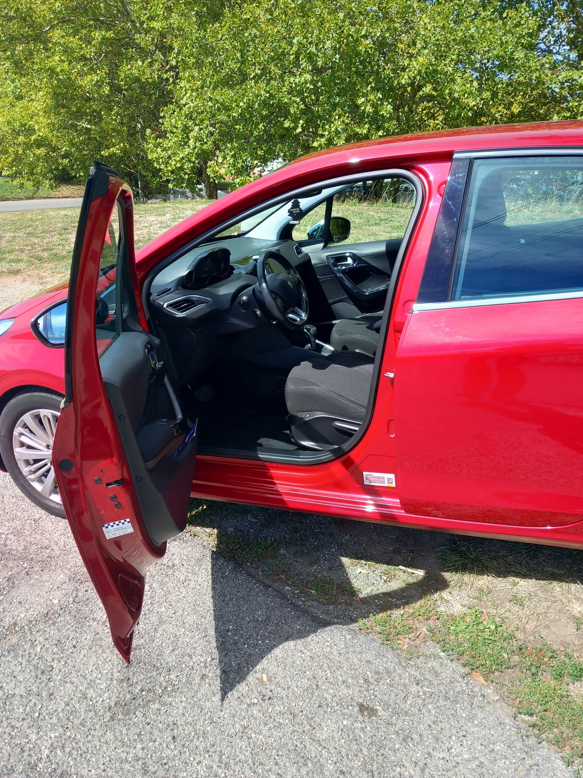 PEUGEOT 1.2 PureTech Style EGS S/S-image-3