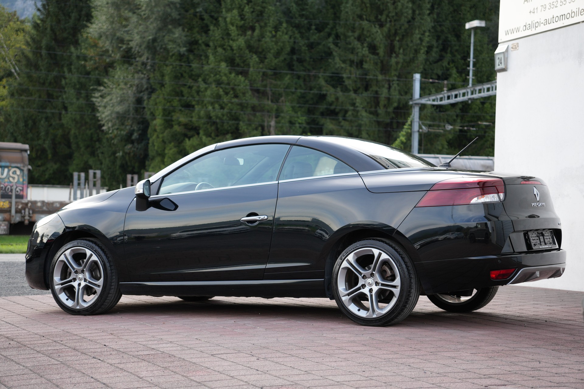 RENAULT Mégane CC 2.0 16V Turbo GT (CH)-showroom-element-2