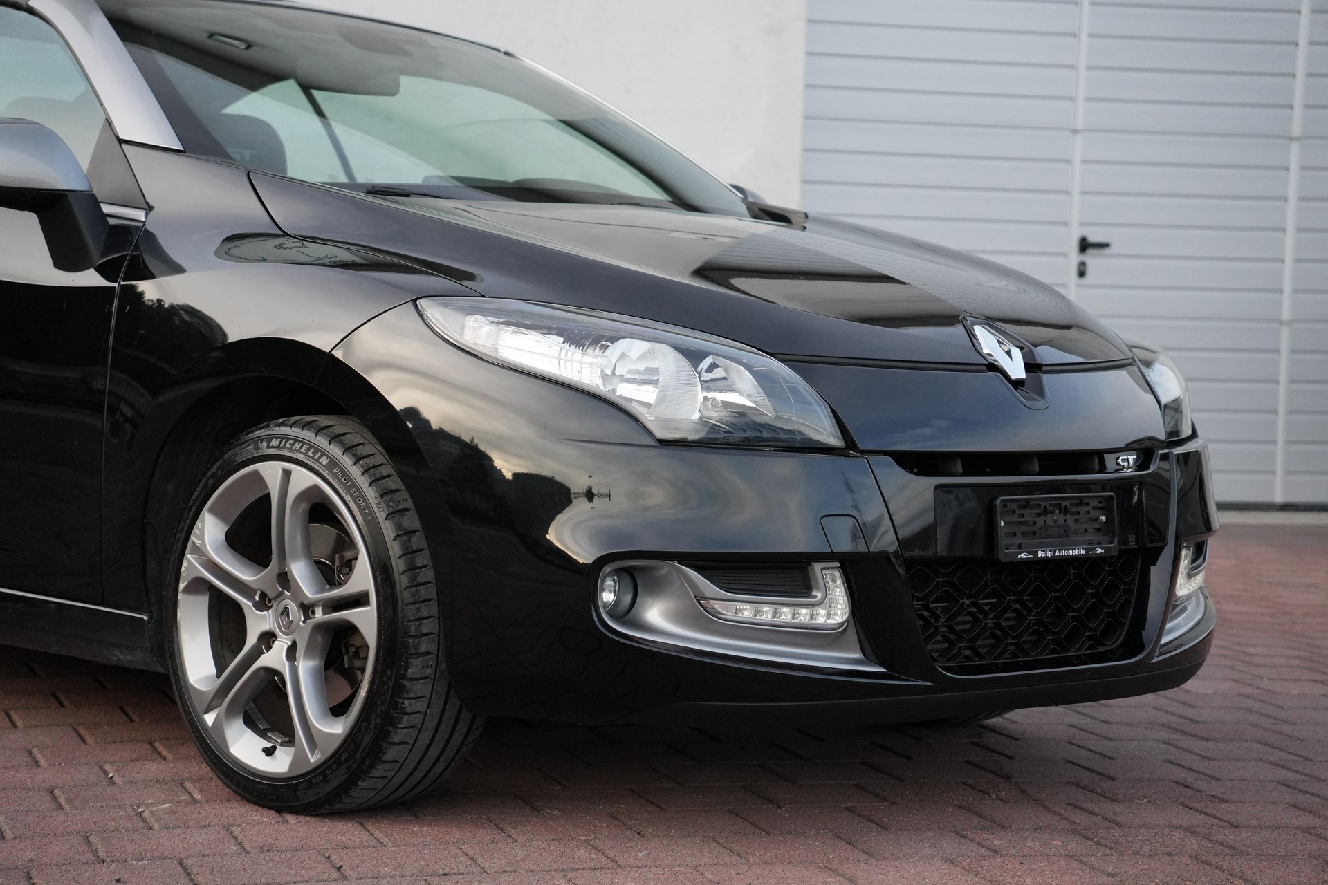 RENAULT Mégane CC 2.0 16V Turbo GT (CH)-image-8