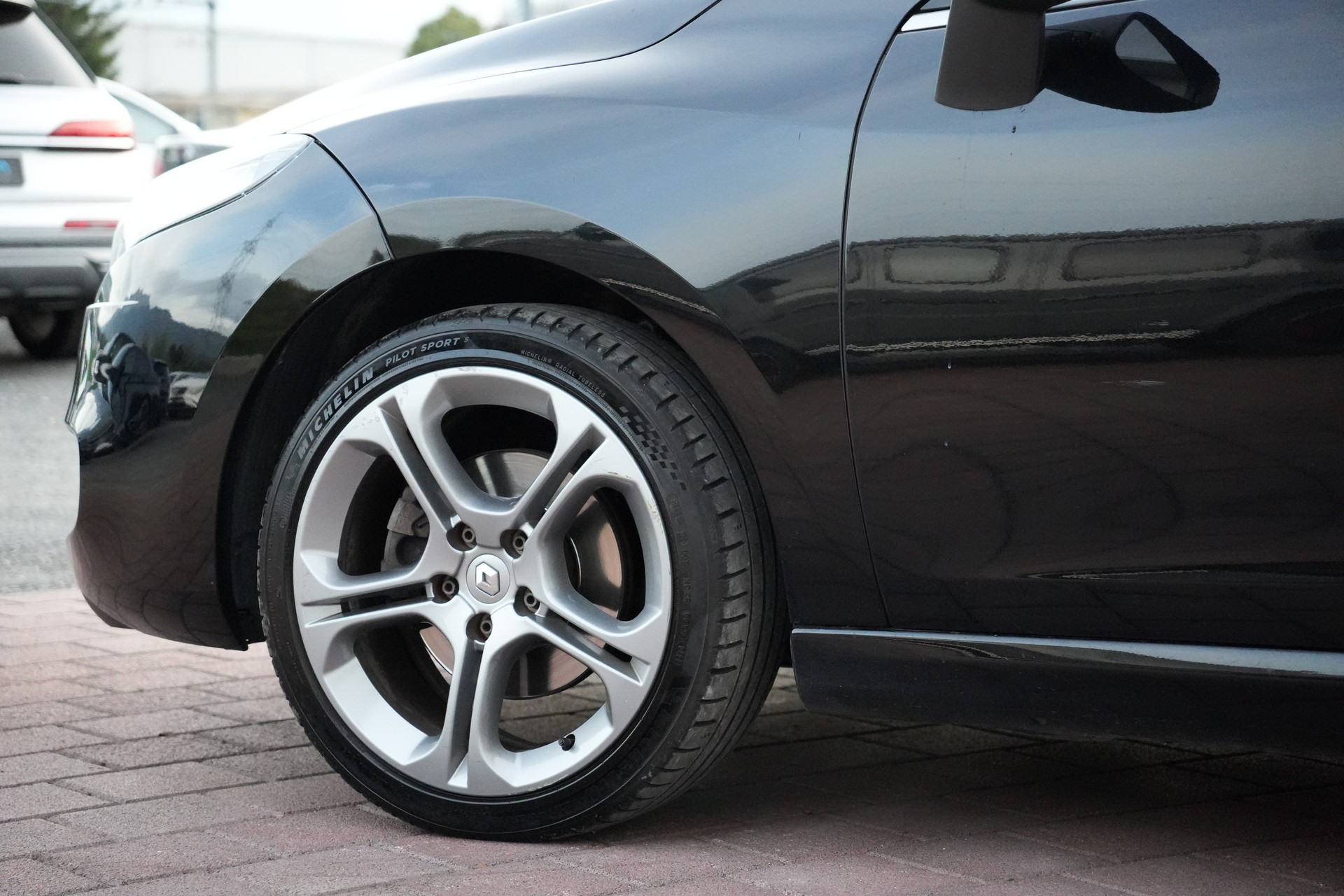 RENAULT Mégane CC 2.0 16V Turbo GT (CH)-image-7
