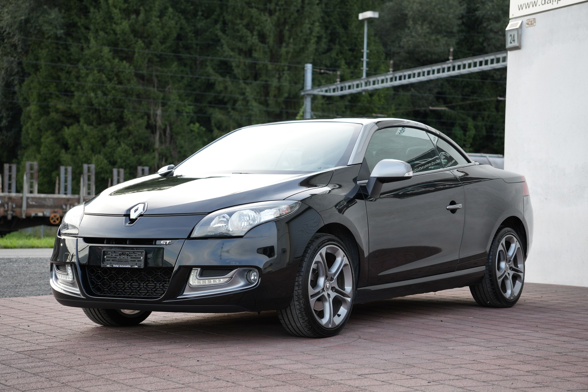 RENAULT Mégane CC 2.0 16V Turbo GT (CH)-image-6