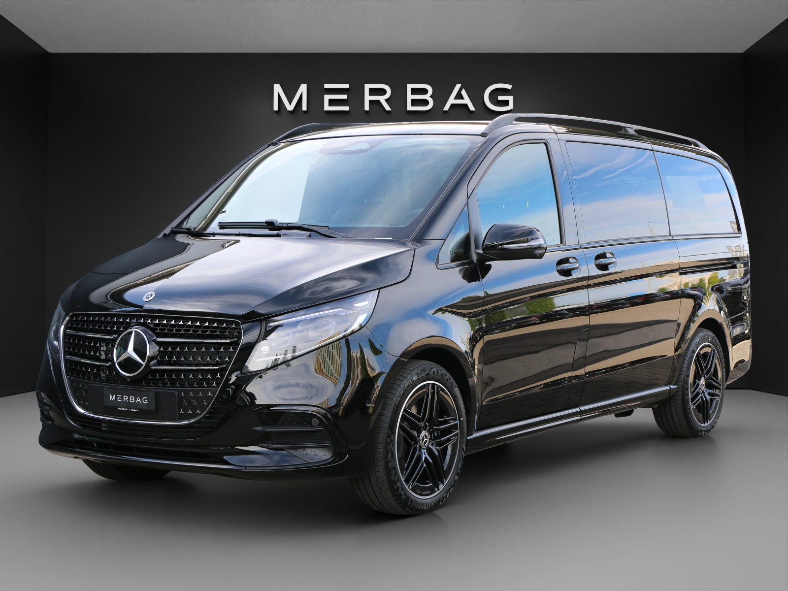 MERCEDES-BENZ V 300 d Exclusive Lang Swiss Edition 4Matic-image-0