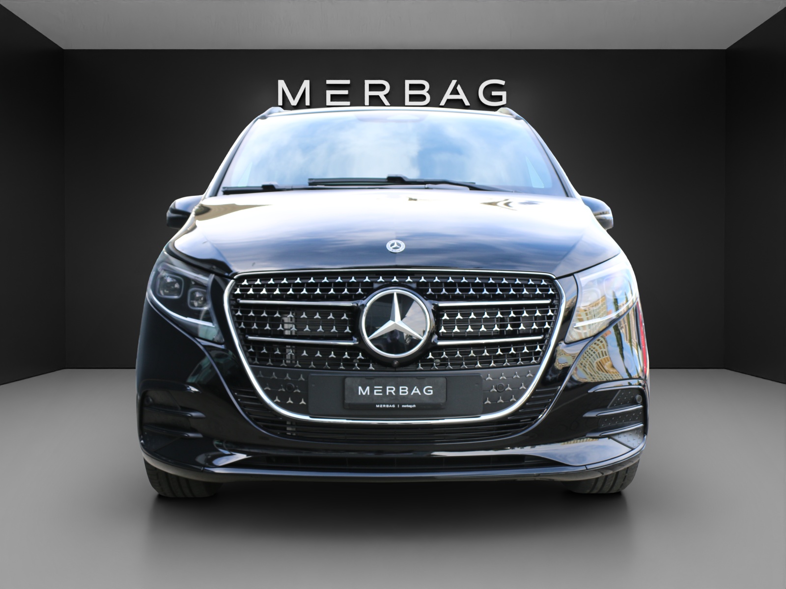 MERCEDES-BENZ V 300 d Exclusive Lang Swiss Edition 4Matic-image-23