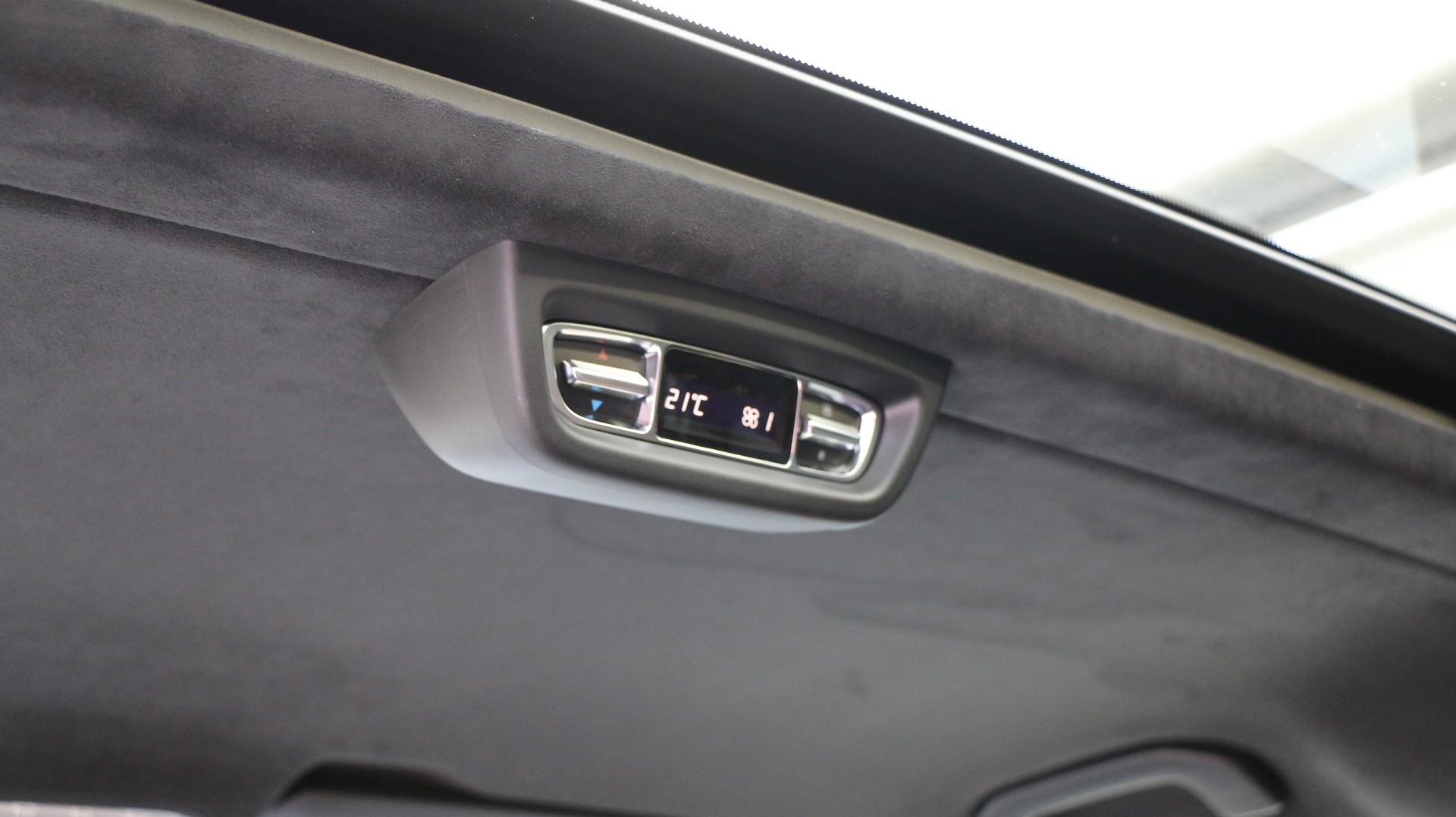 MERCEDES-BENZ V 300 d Exclusive Lang Swiss Edition 4Matic-image-14