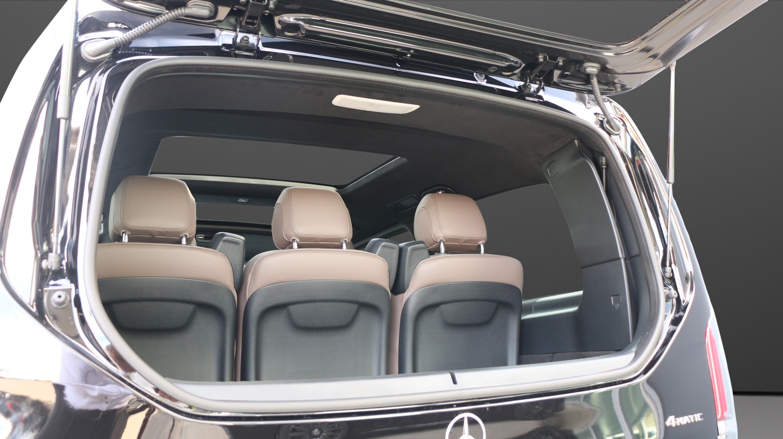MERCEDES-BENZ V 300 d Exclusive Lang Swiss Edition 4Matic-image-12