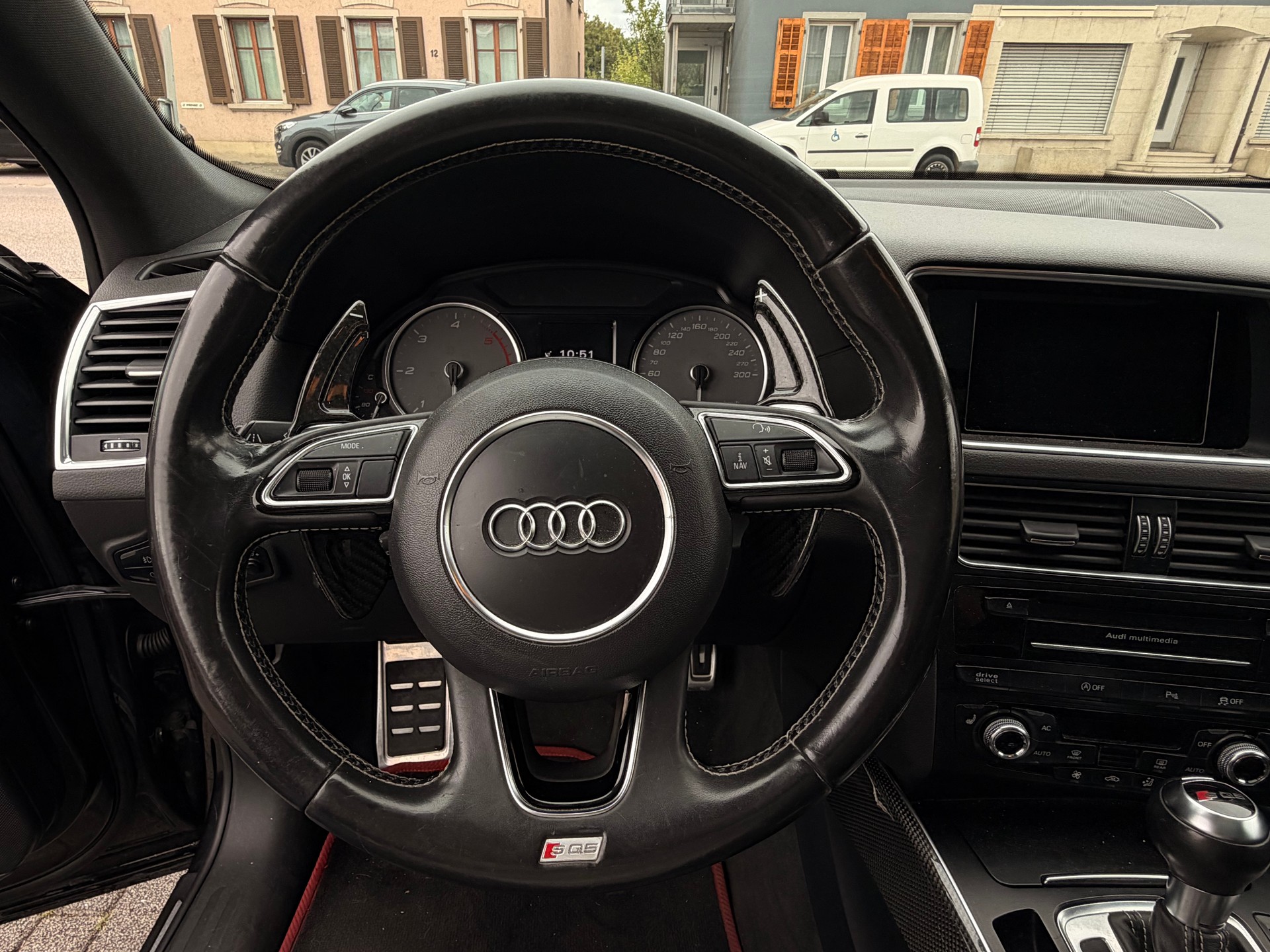 AUDI SQ5 3.0 TDI quattro tiptronic-image-12