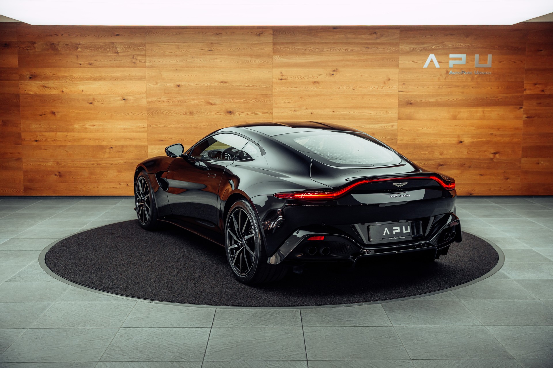 ASTON MARTIN V8 Vantage 4.0 Coupé-image-3