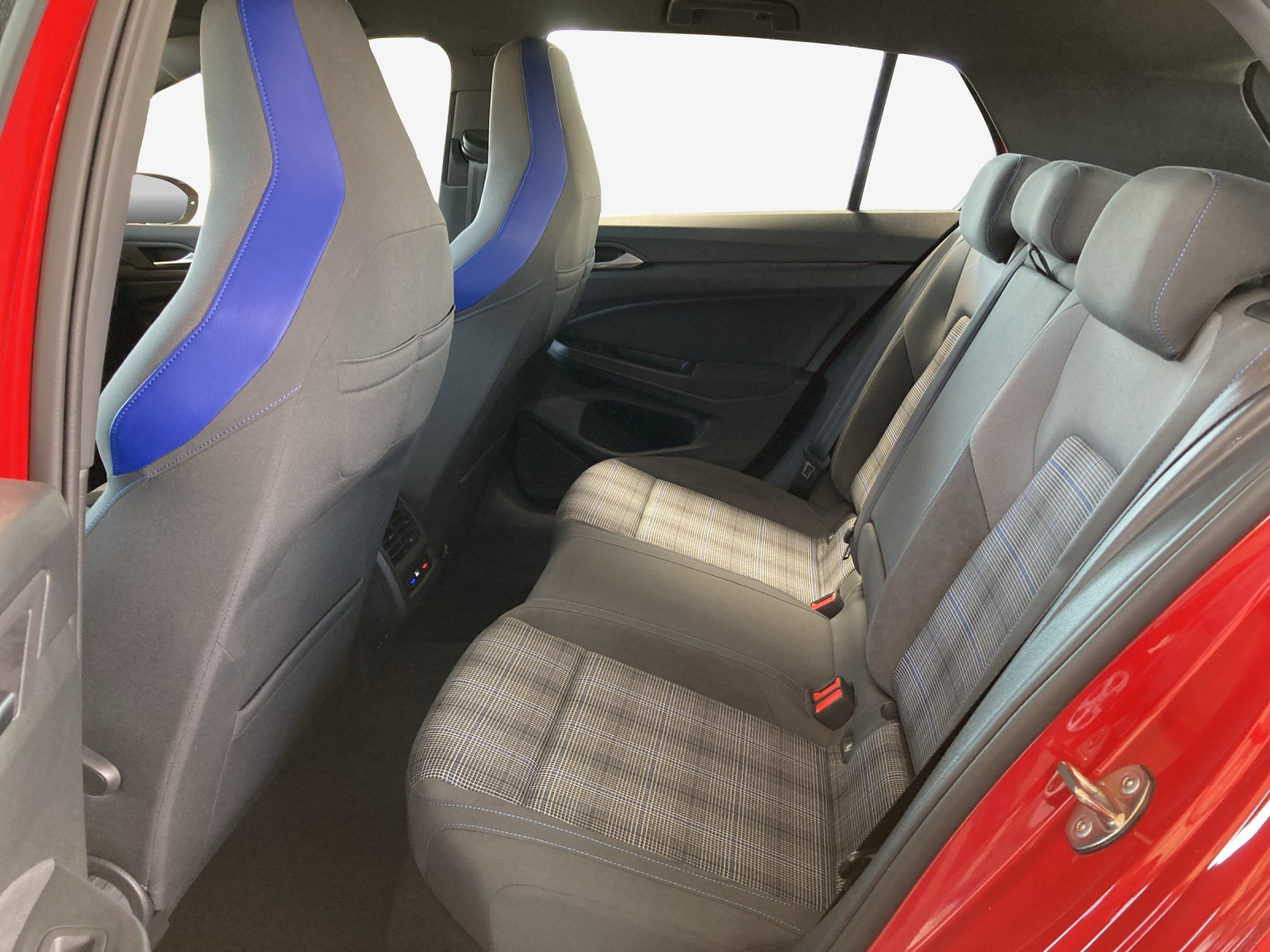 VW Golf 1.4 TSI PHEV GTE-image-11