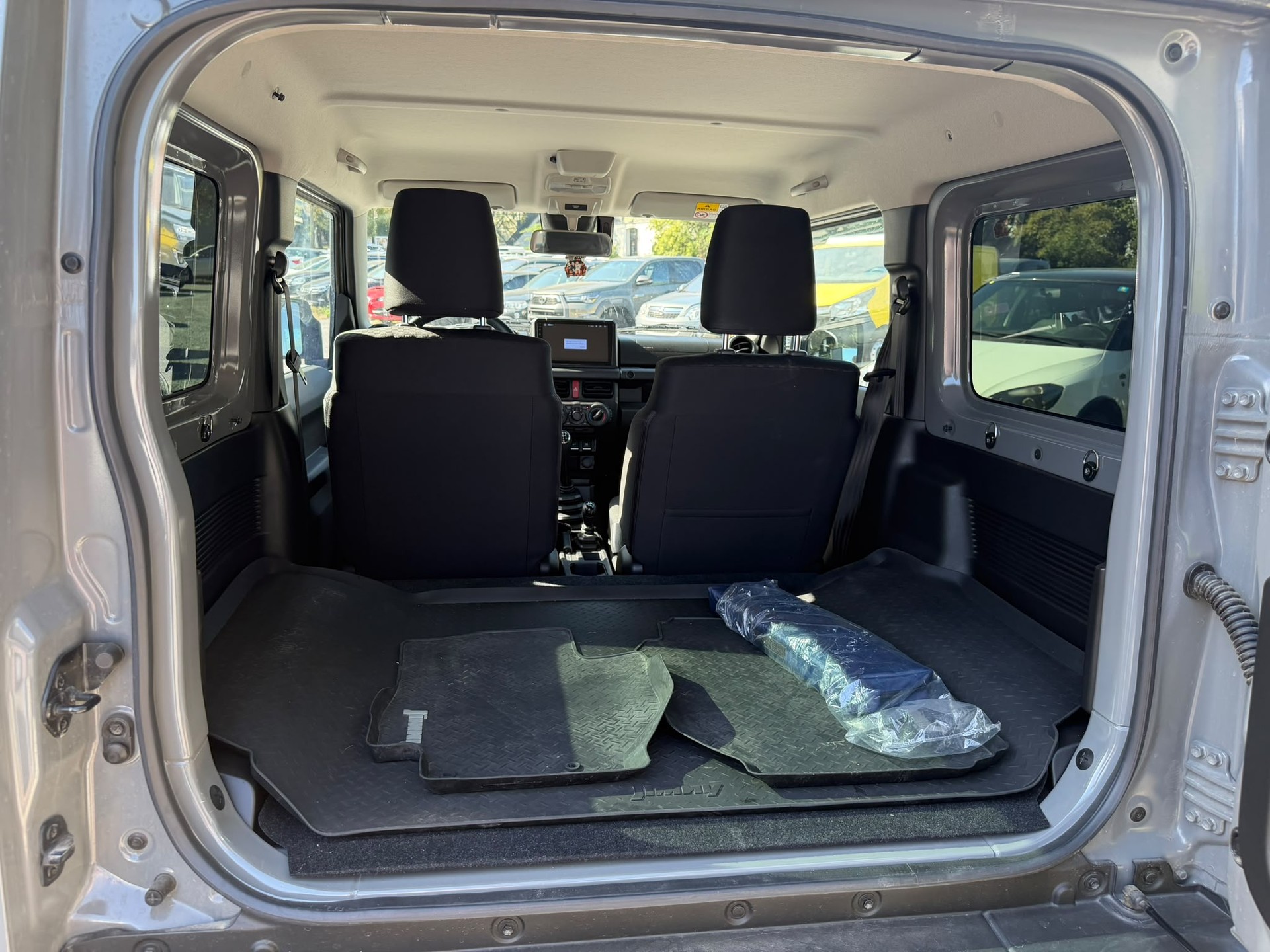SUZUKI Jimny 1.5 Compact+ 4x4-image-7