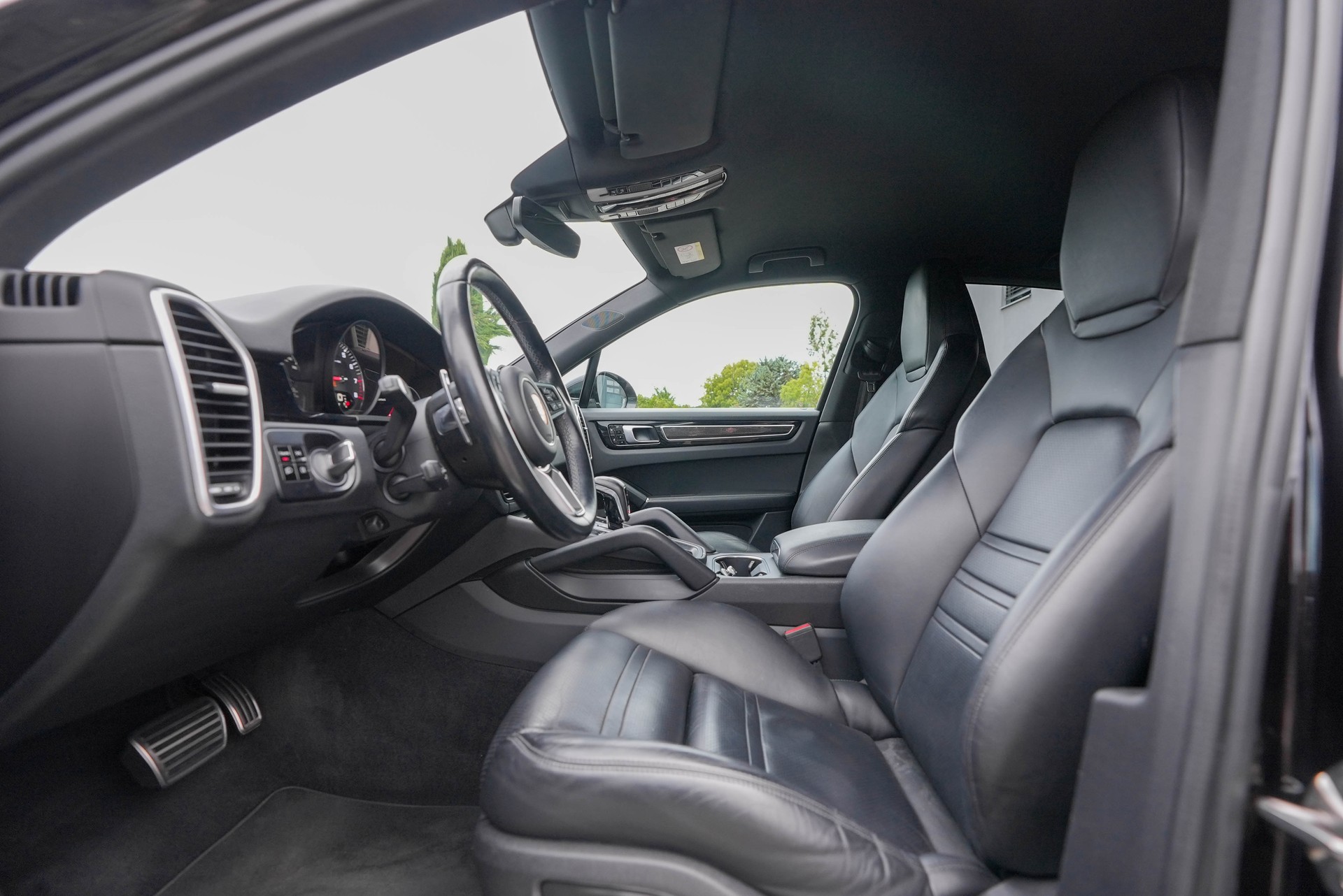 PORSCHE Cayenne S-image-8