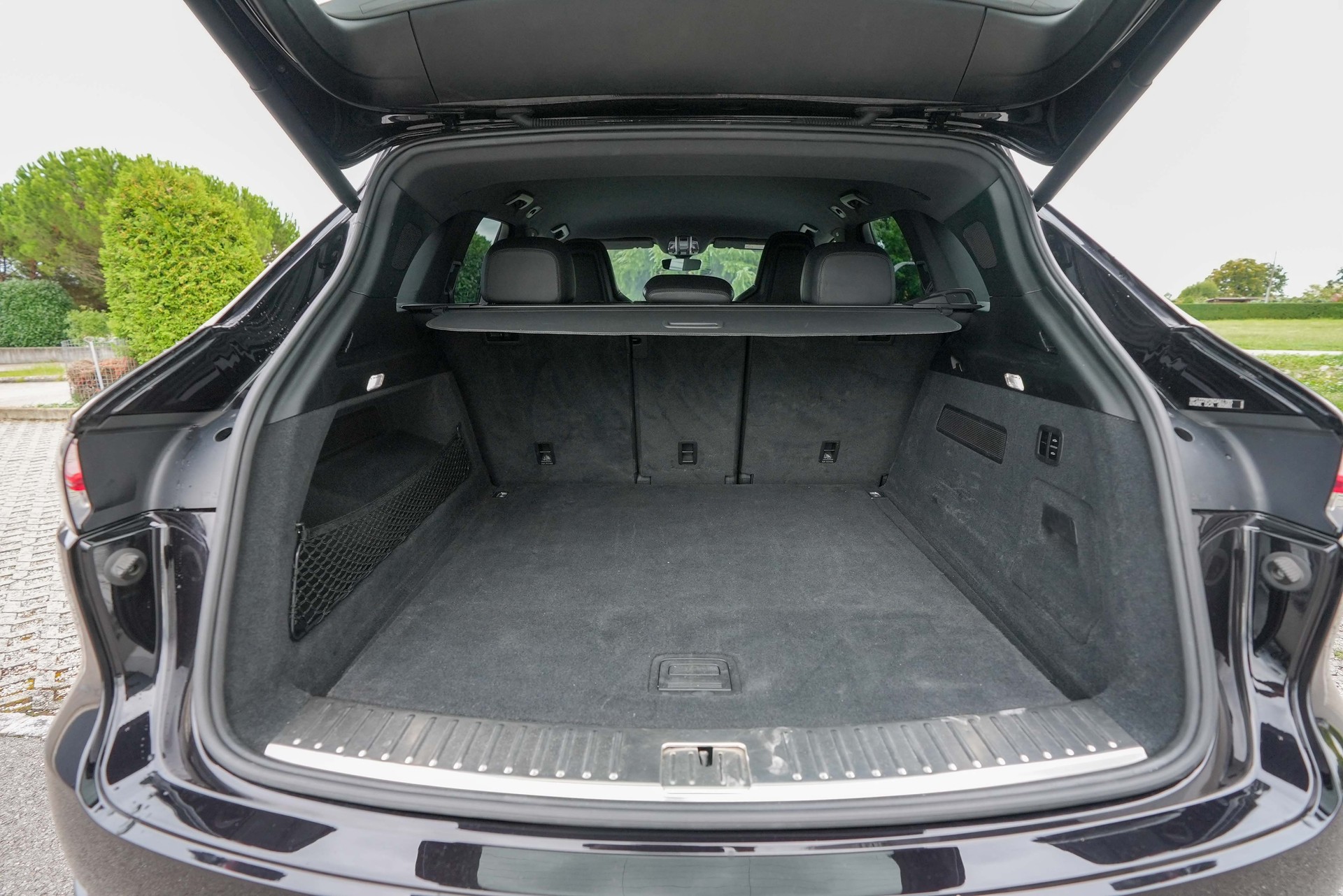 PORSCHE Cayenne S-image-14