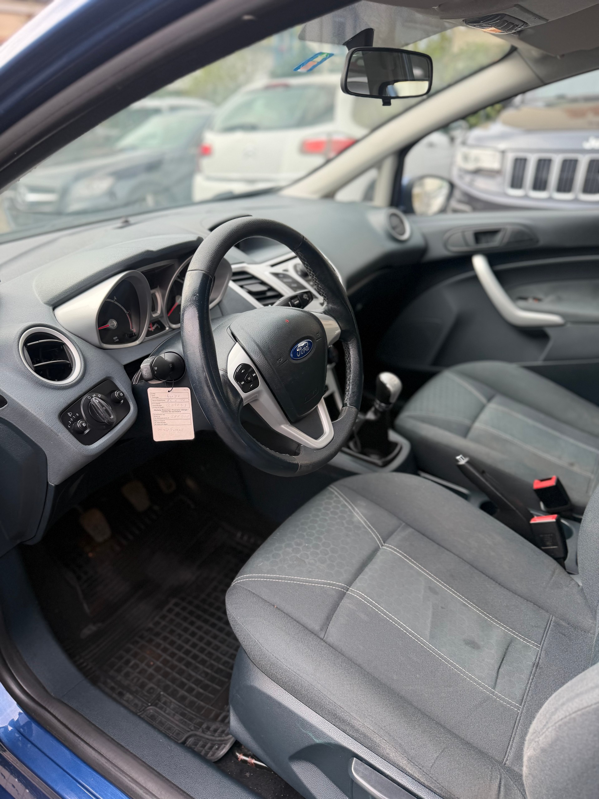 FORD Fiesta 1.6 16V TDCi Trend-image-9
