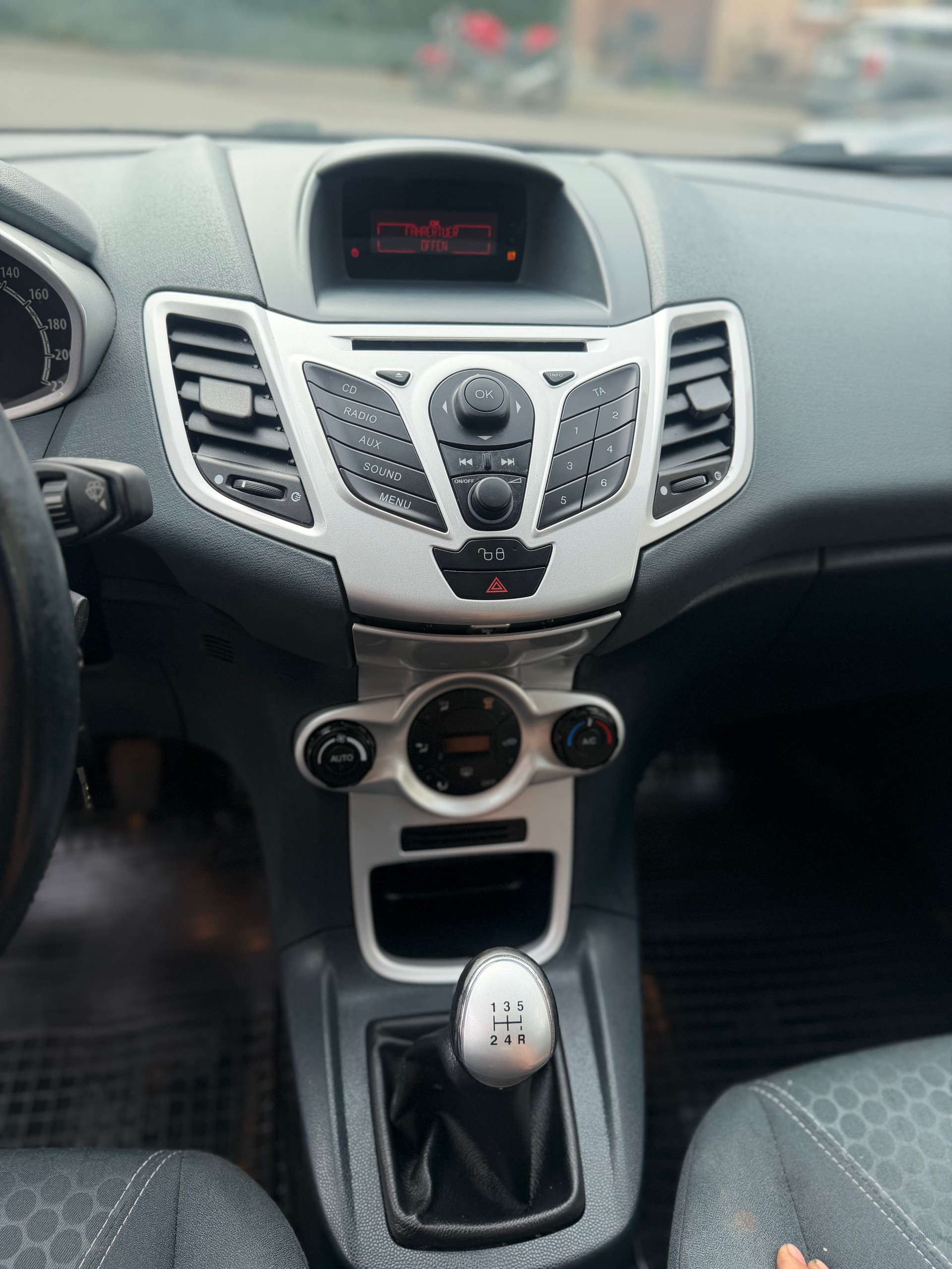 FORD Fiesta 1.6 16V TDCi Trend-image-7