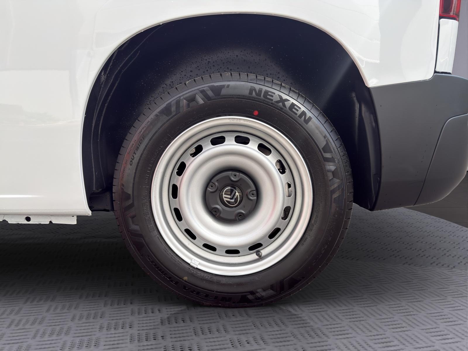CITROEN Berlingo M 1.2 PureTech 110 First S/S-image-11