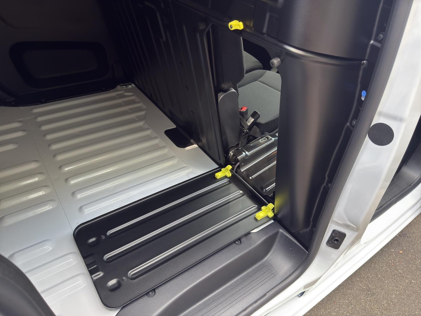 CITROEN Berlingo M 1.2 PureTech 110 First S/S-image-12