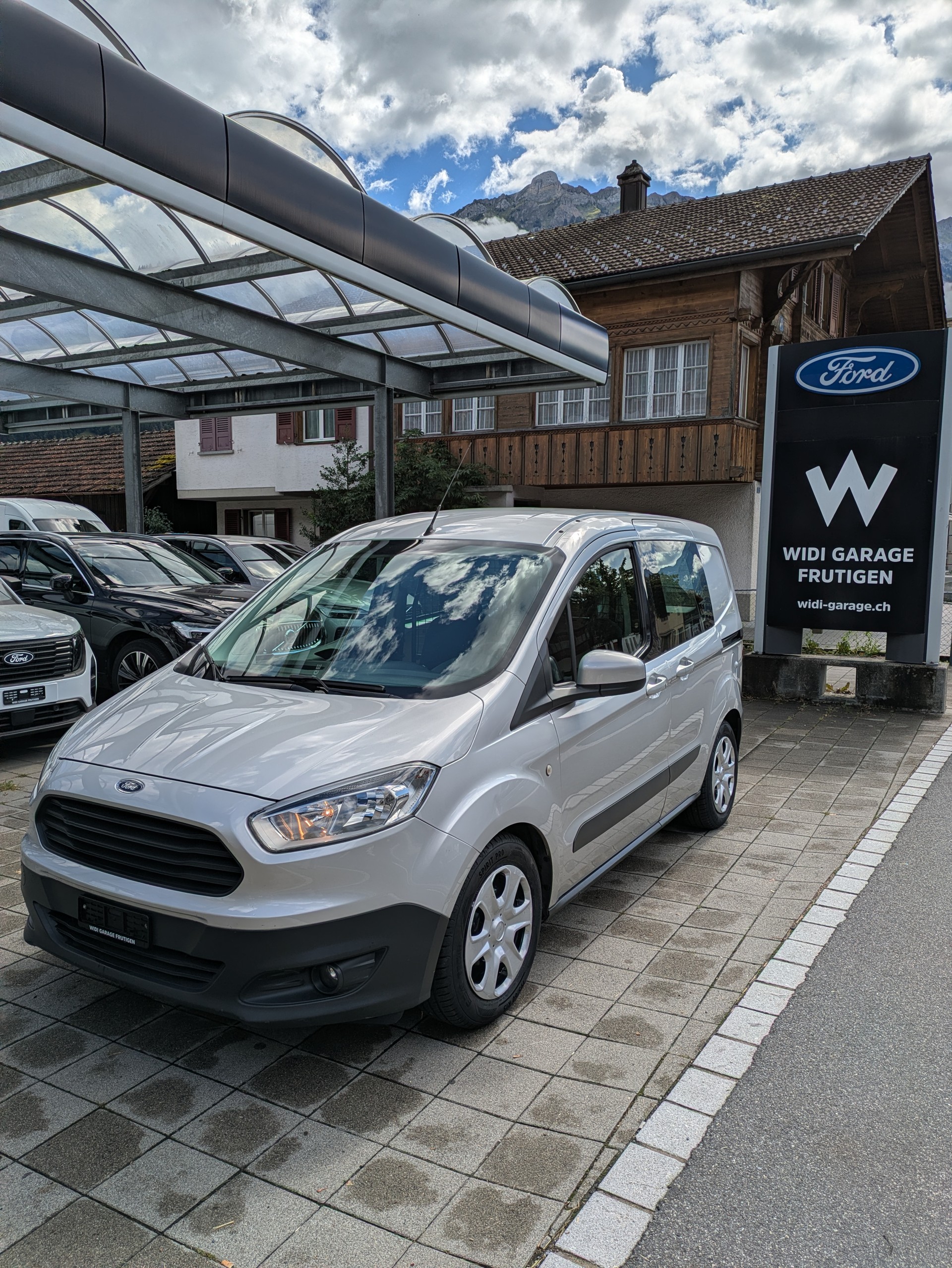 FORD Transit Courier Van 1.0 EcoB Ambiente-image-2