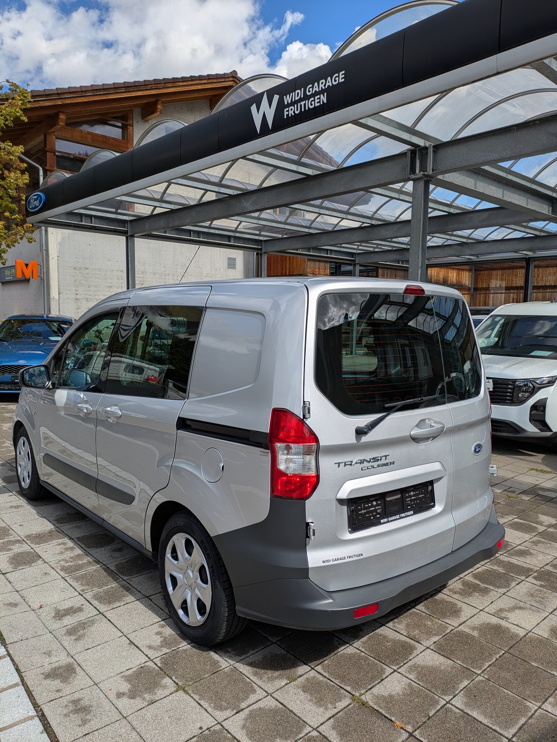 FORD Transit Courier Van 1.0 EcoB Ambiente-image-3