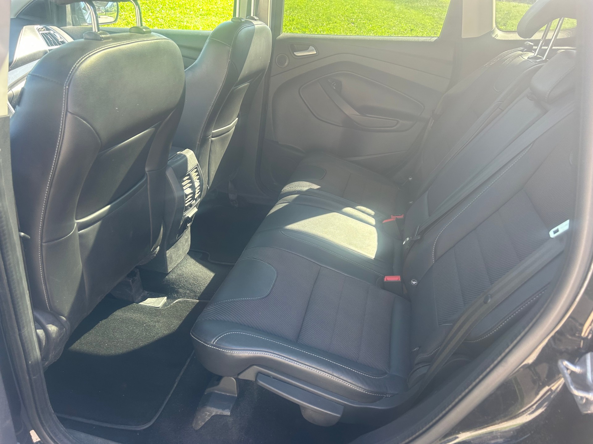 FORD Titanium 2.0 TDCI 4x4-image-4