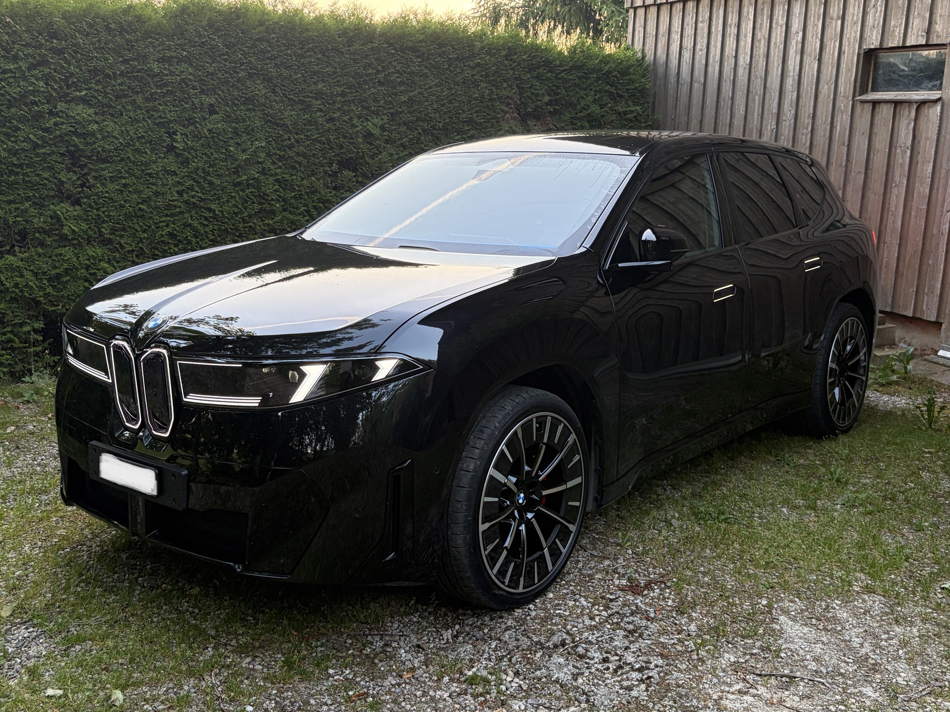 BMW iX3 50 xDrive M SPORT PRO-image-0