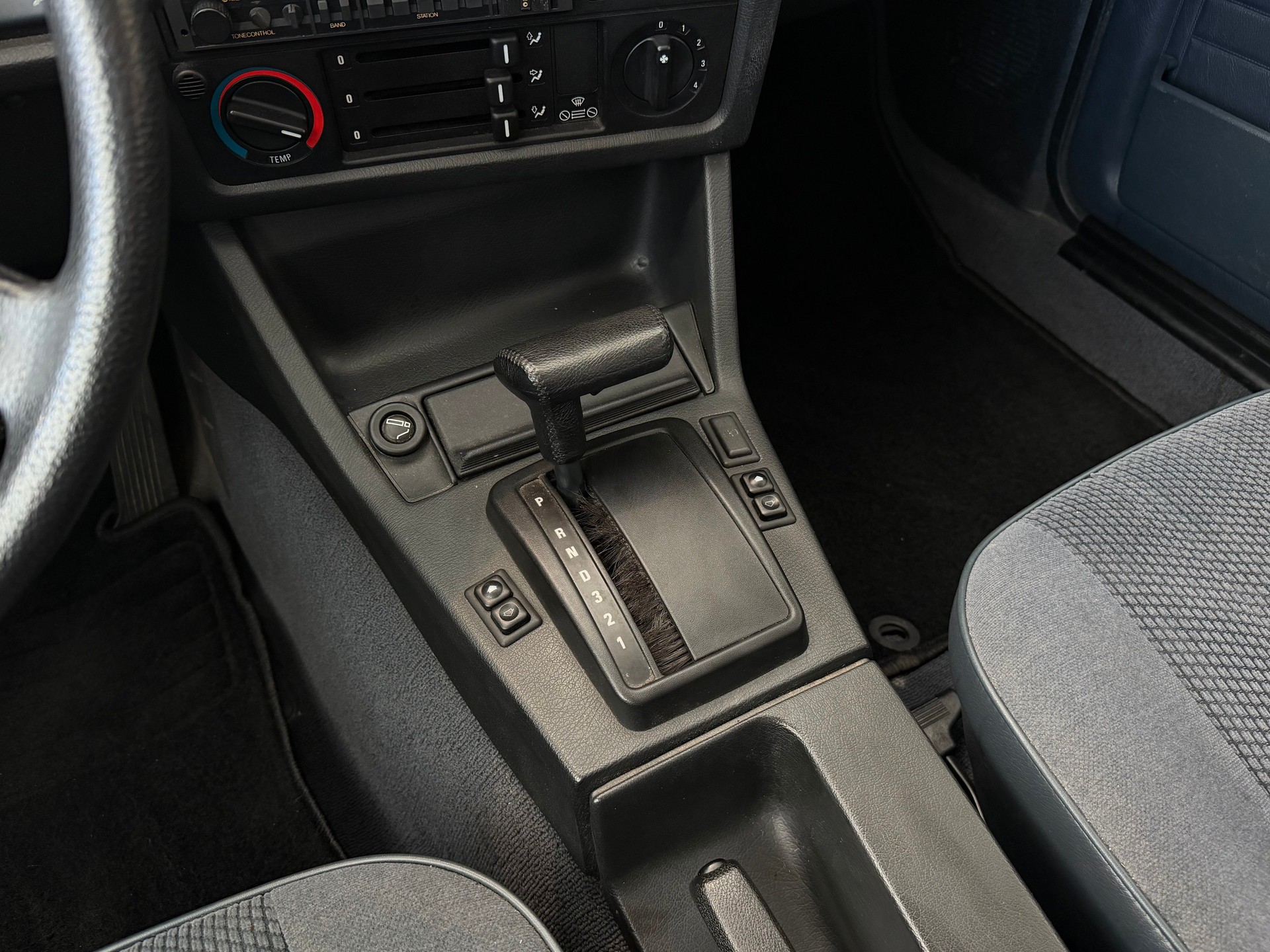 BMW 318 i E30 **Frisch ab MFK & Service**-image-15