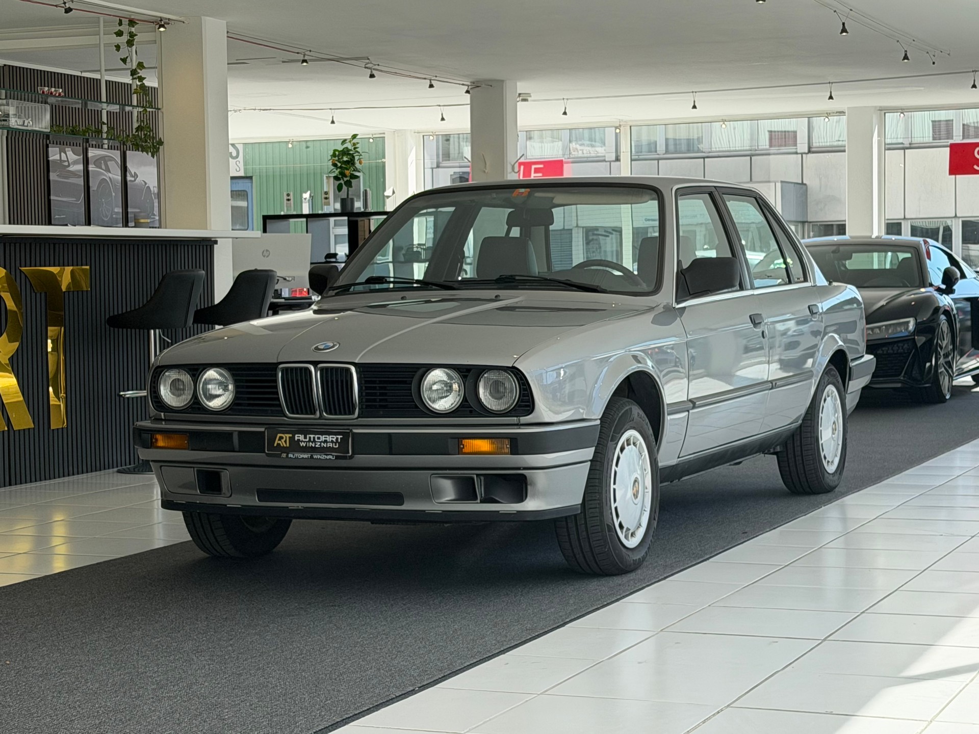 BMW 318i E30 **Frisch ab MFK & Service**-image-0