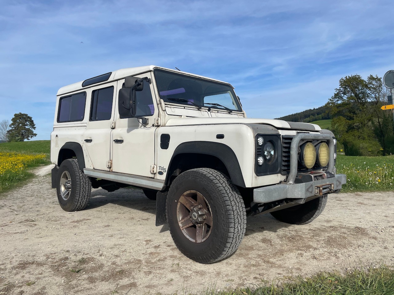 LAND ROVER Defender 110 SW 2.5 Td5-image-9