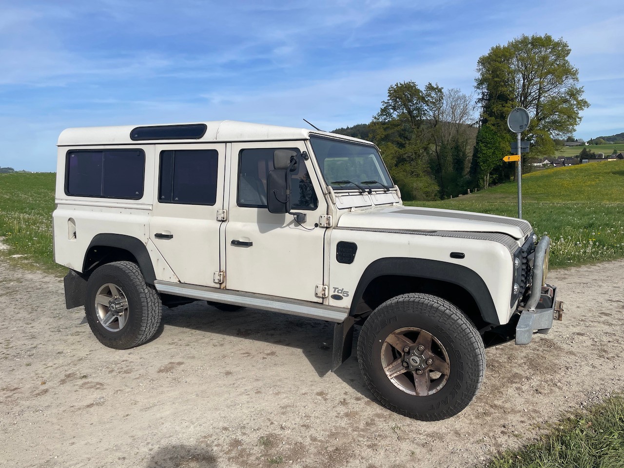 LAND ROVER Defender 110 SW 2.5 Td5-image-1
