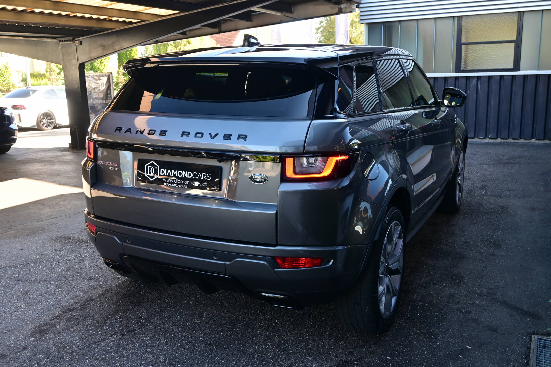 LAND ROVER Range Rover Evoque 2.0 TD4 HSE Dynamic-image-8
