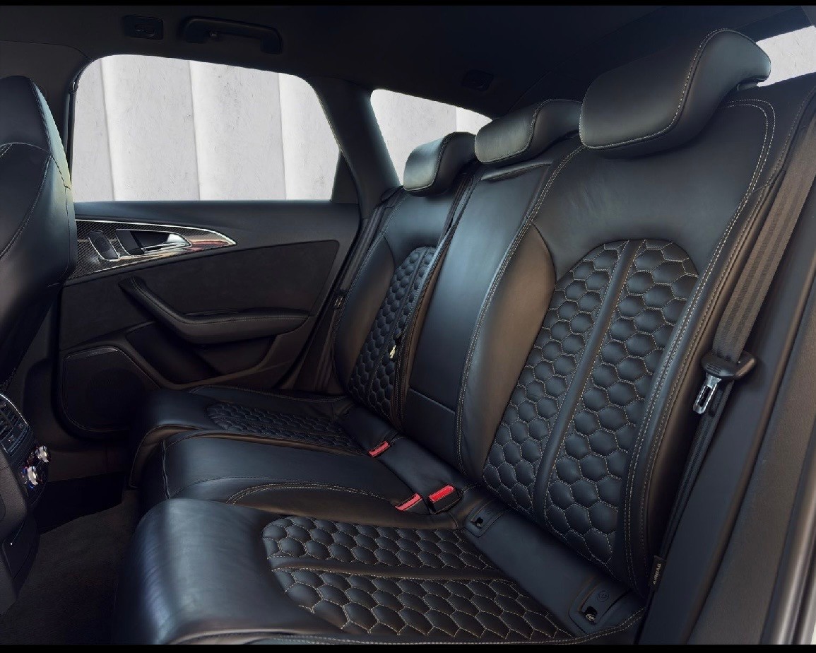 AUDI RS6 4.0 V8 TFSI perform. qu. T-Tr.-image-8