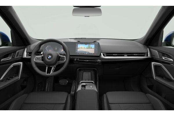 BMW X1 23i xDrive-image-3