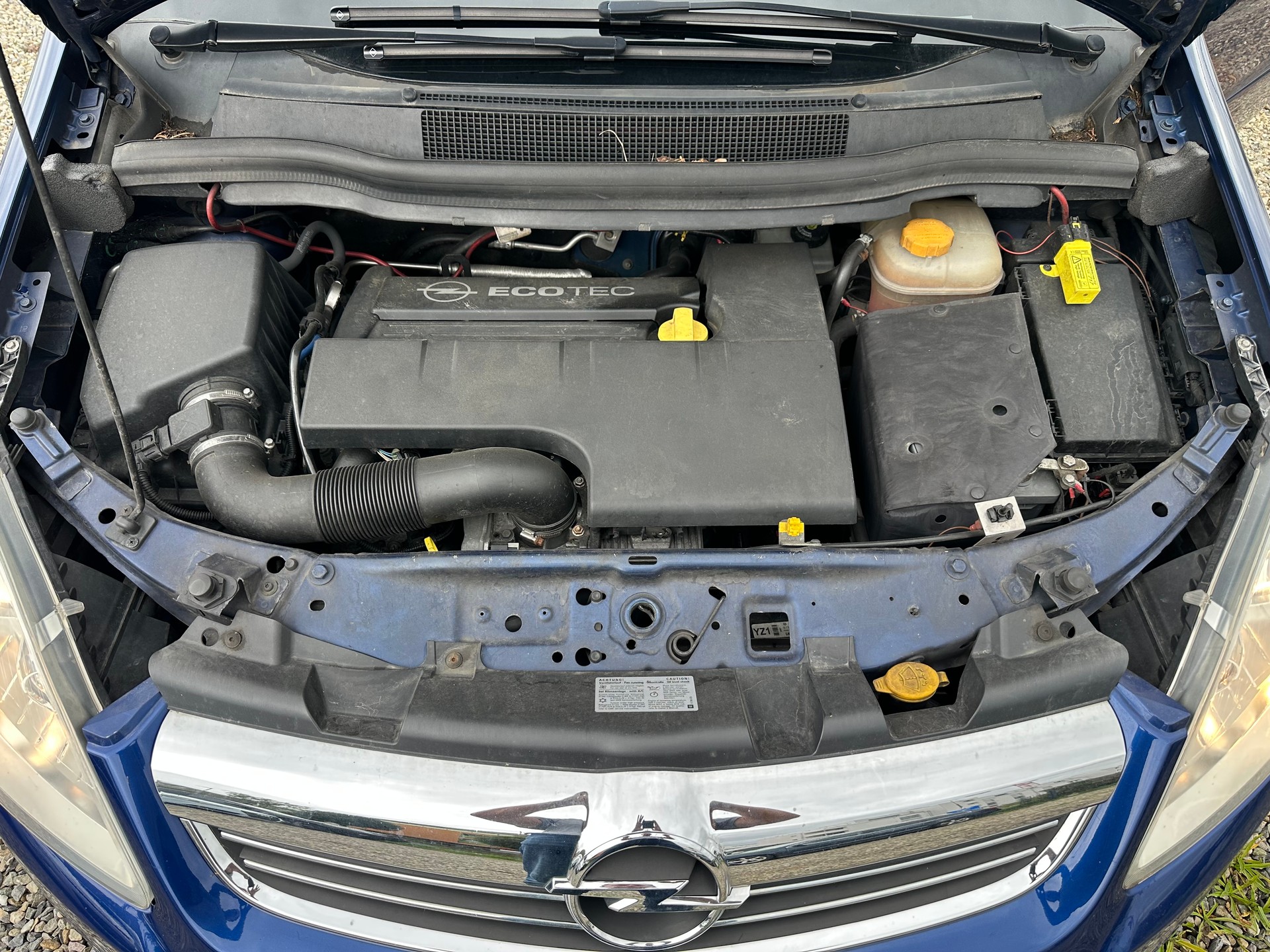 OPEL Zafira 2.2i 16V Enjoy-image-8