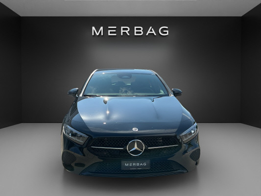 MERCEDES-BENZ A 200 Night Star 7G-DCT-image-1