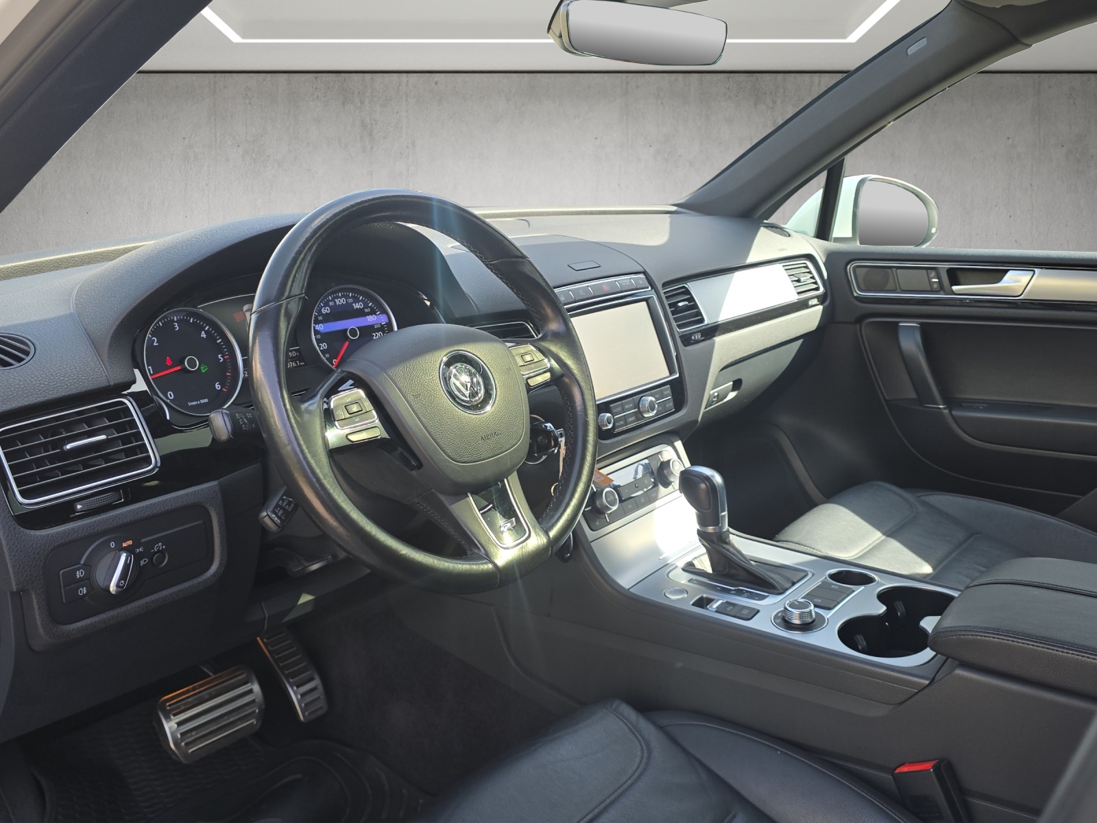 VW Touareg 3.0 TDI BMT Terrain Tech Peak Tiptronic-image-8