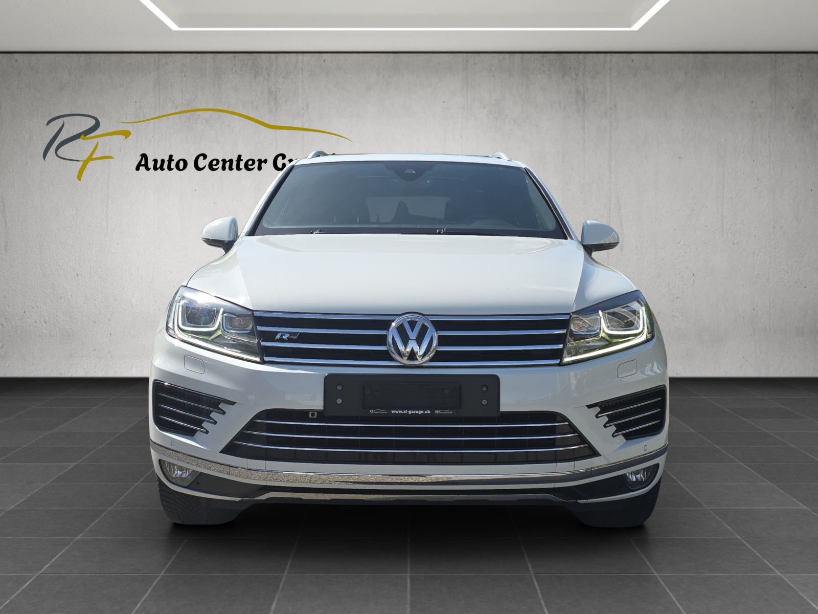 VW Touareg 3.0 TDI BMT Terrain Tech Peak Tiptronic-image-1