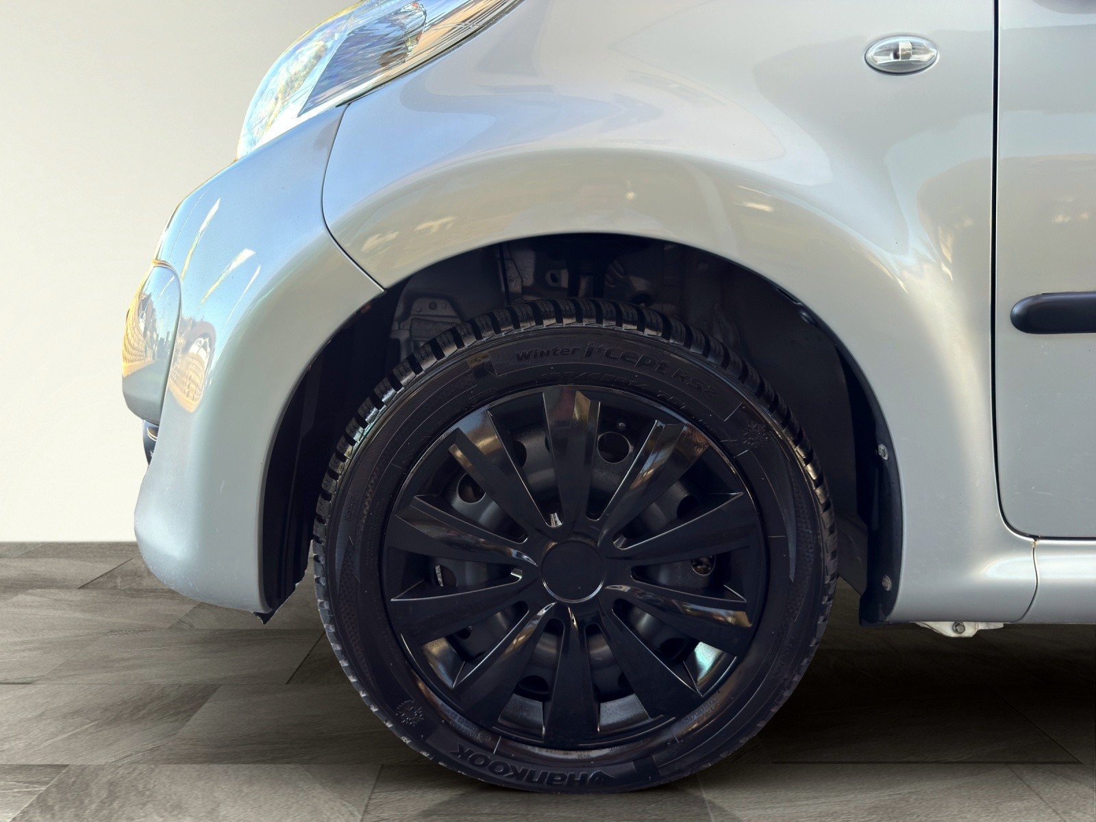 CITROEN C1 1.0i Chic SensoDrive-image-16