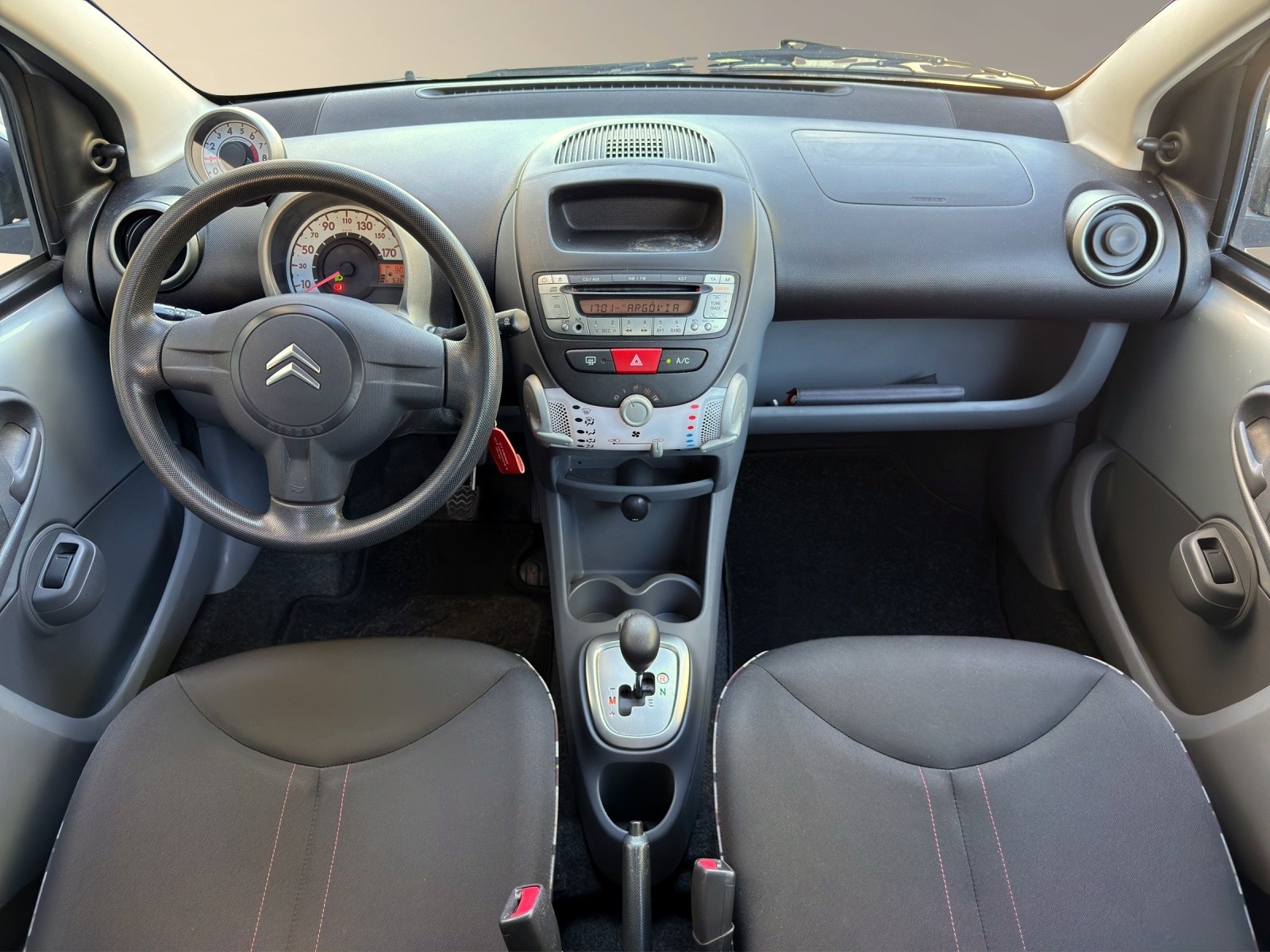 CITROEN C1 1.0i Chic SensoDrive-image-11